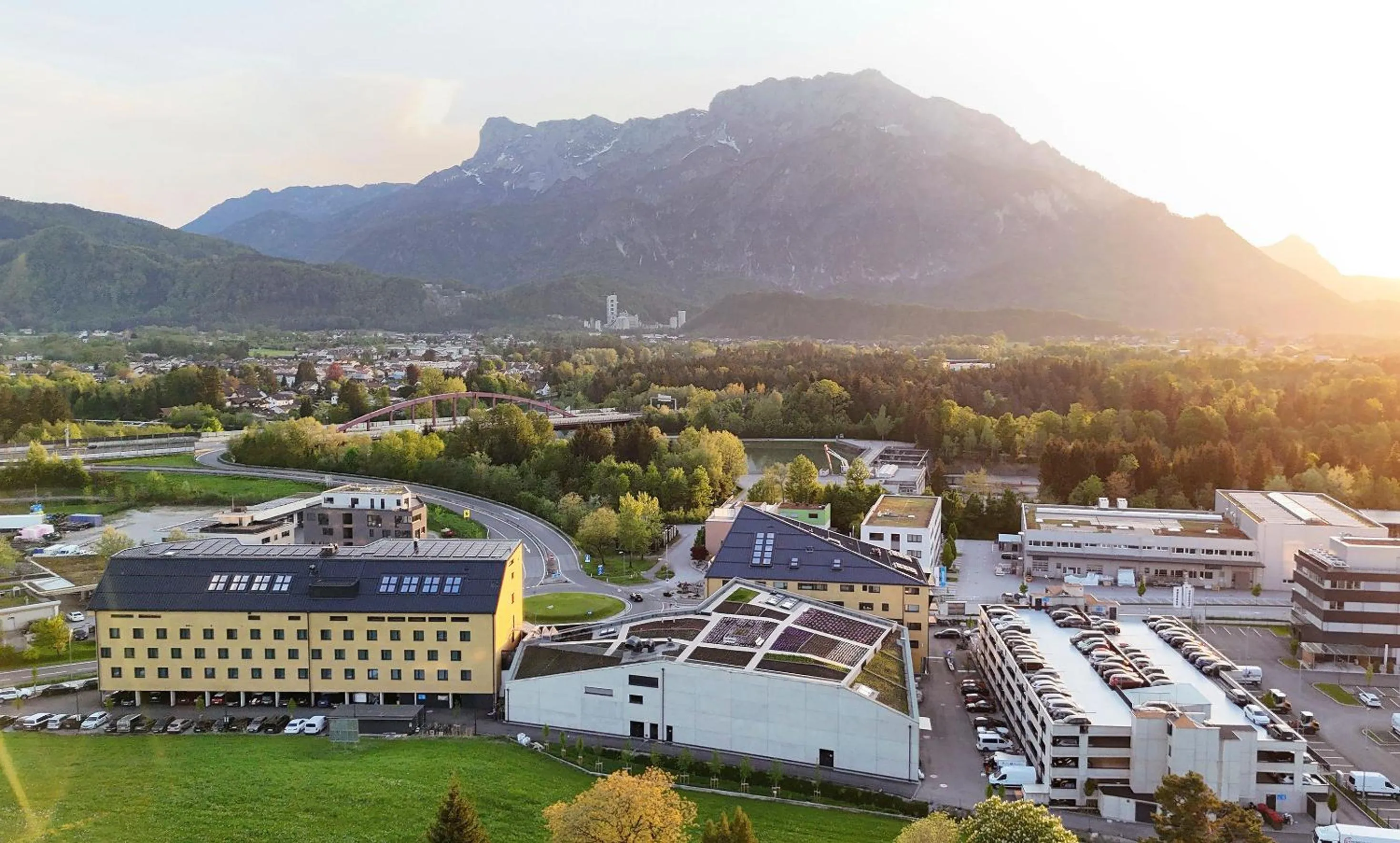 Property building in Hotel im Zentrum für Visionen