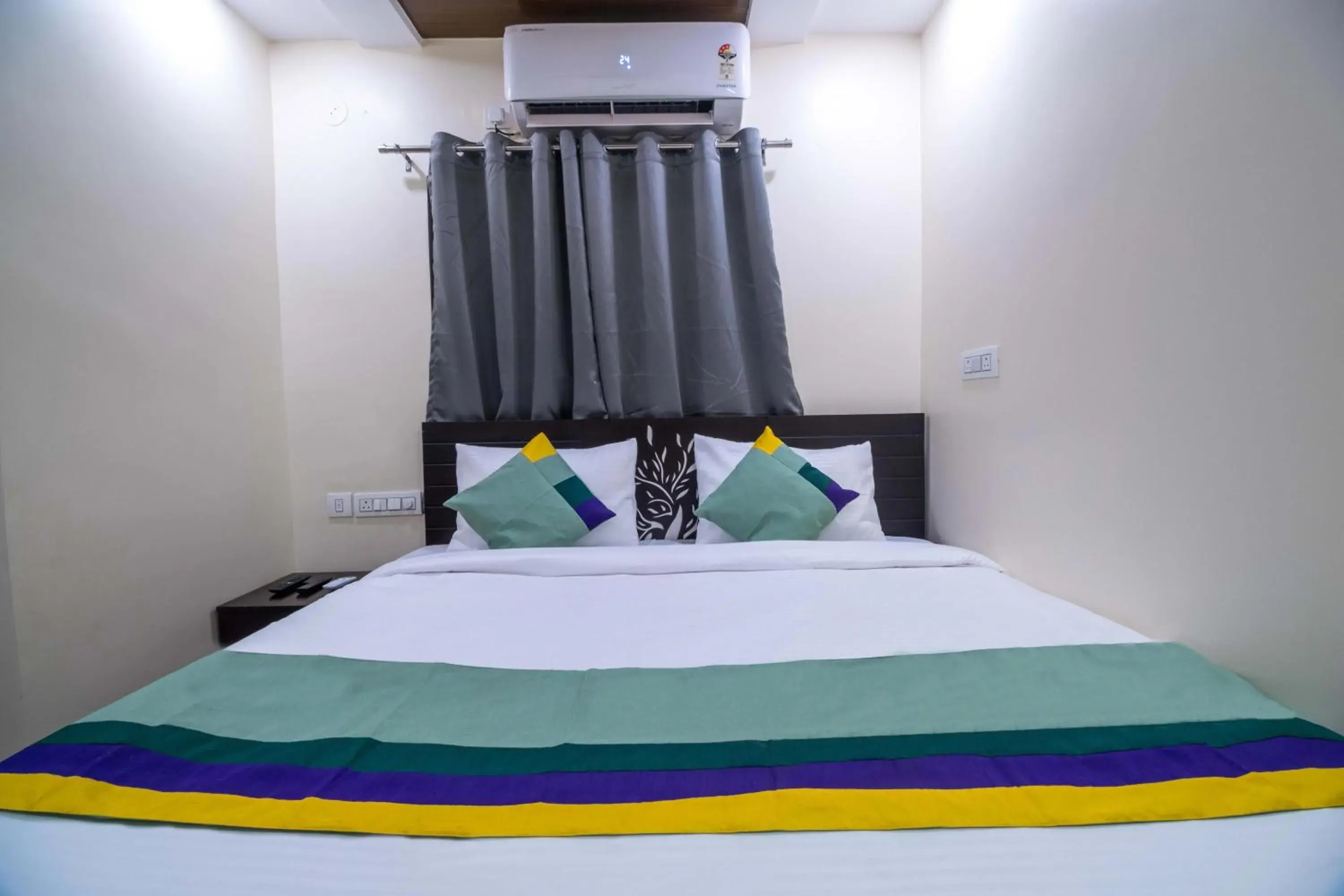 Bedroom, Bed in Treebo The Address Inn Mehdipatnam Bedroom, Bed in Treebo The Address Inn Mehdipatnam