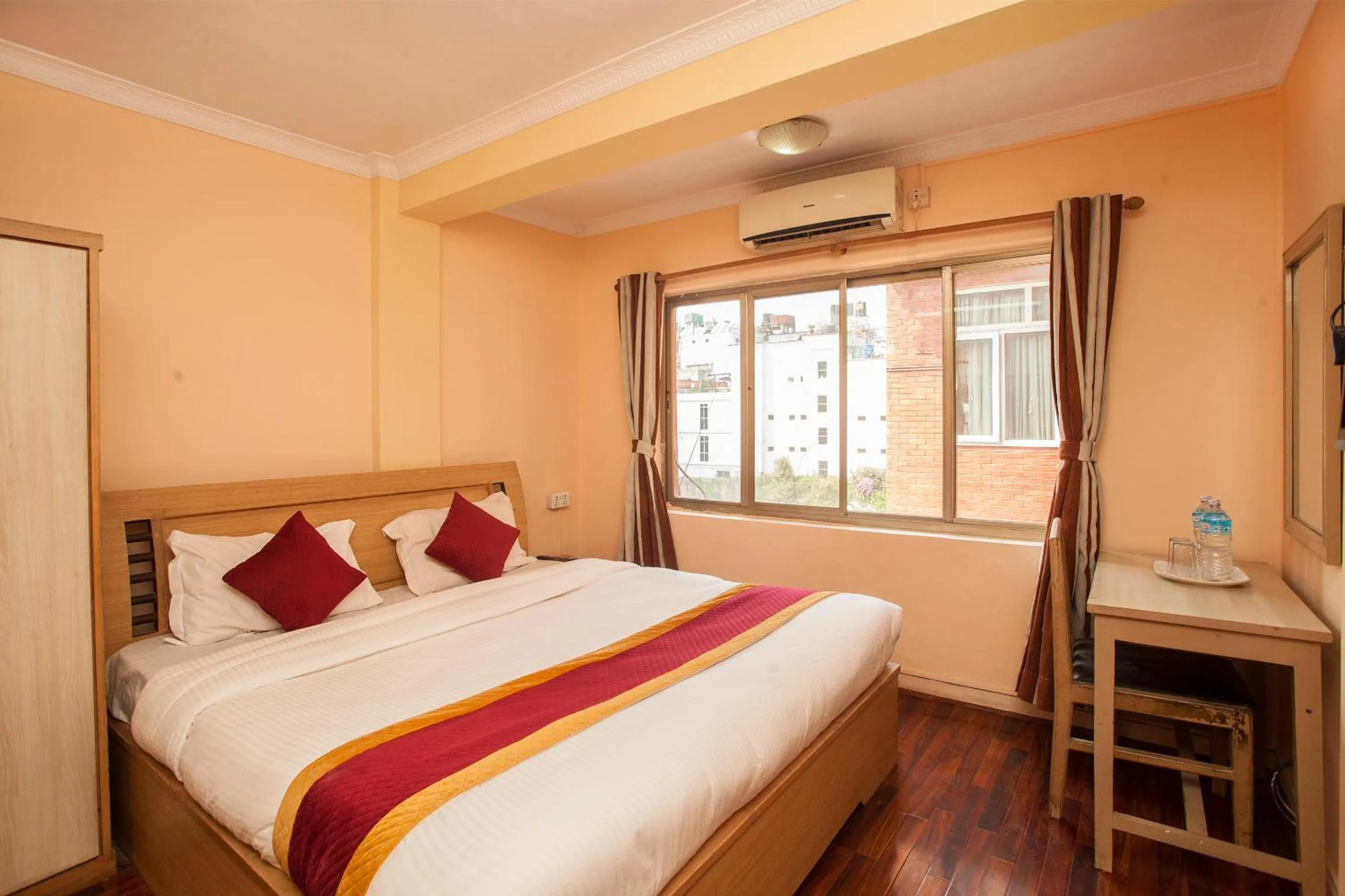 Bedroom, Bed in Hotel Mountain Gateway