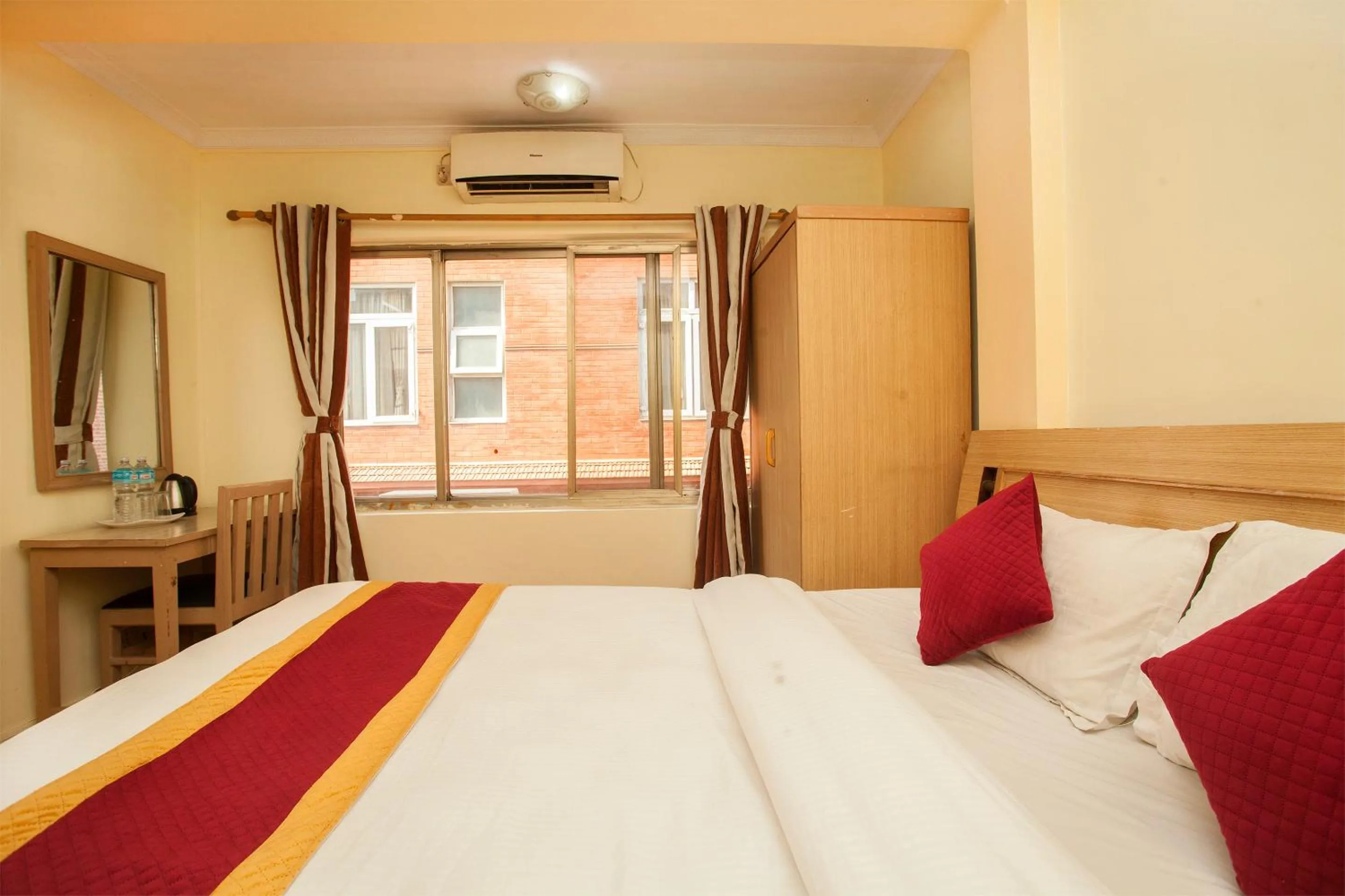 Bedroom, Bed in Hotel Mountain Gateway