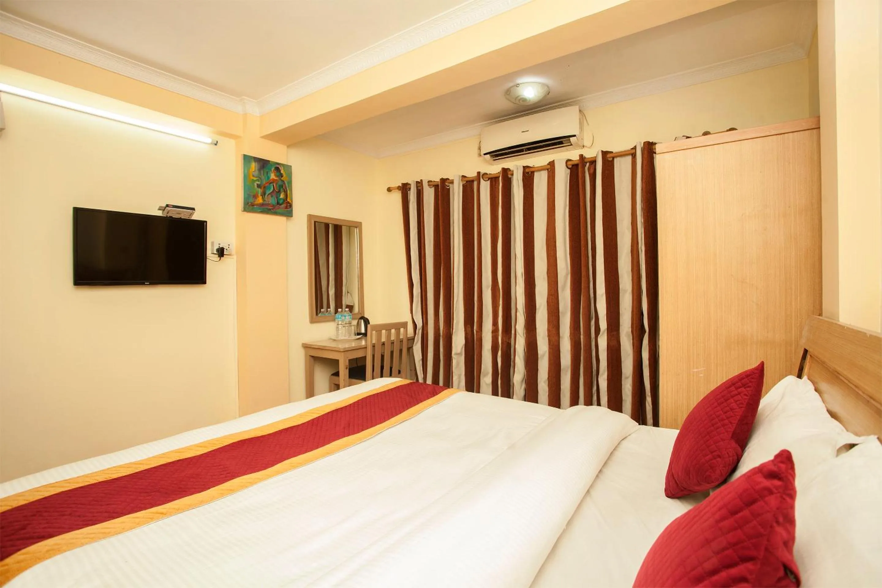 Bedroom, Bed in Hotel Mountain Gateway