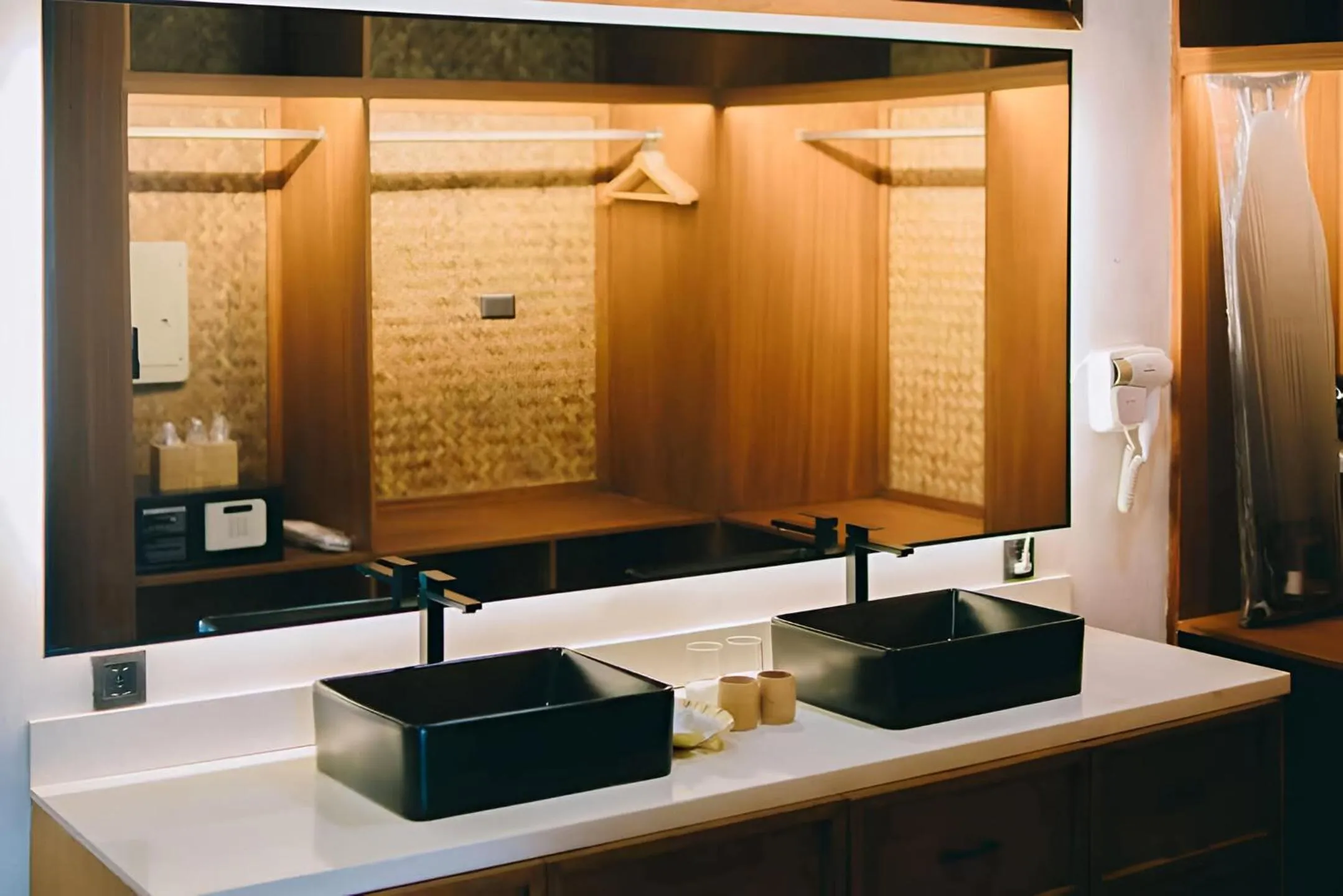 Bathroom in Station One Beach Resort