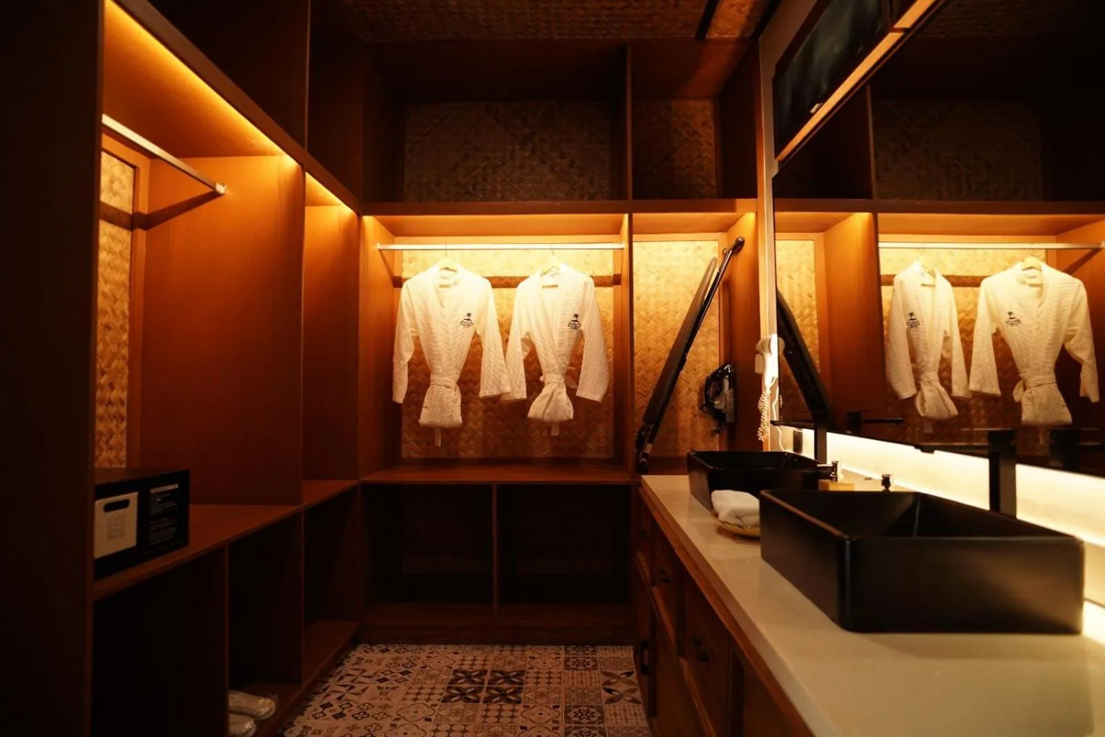 Bathroom in Station One Beach Resort