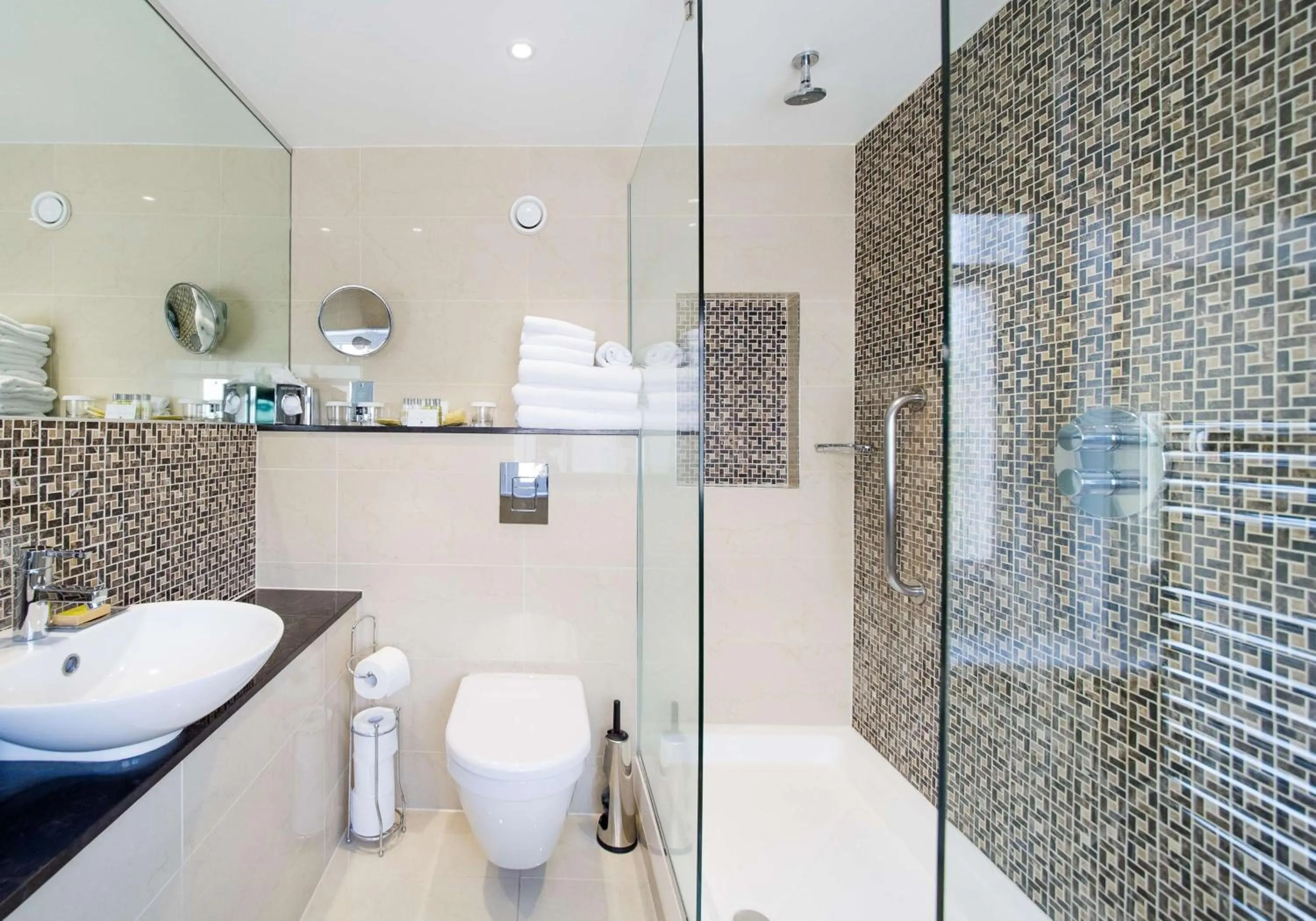 Bathroom in DoubleTree by Hilton Hotel London - Marble Arch