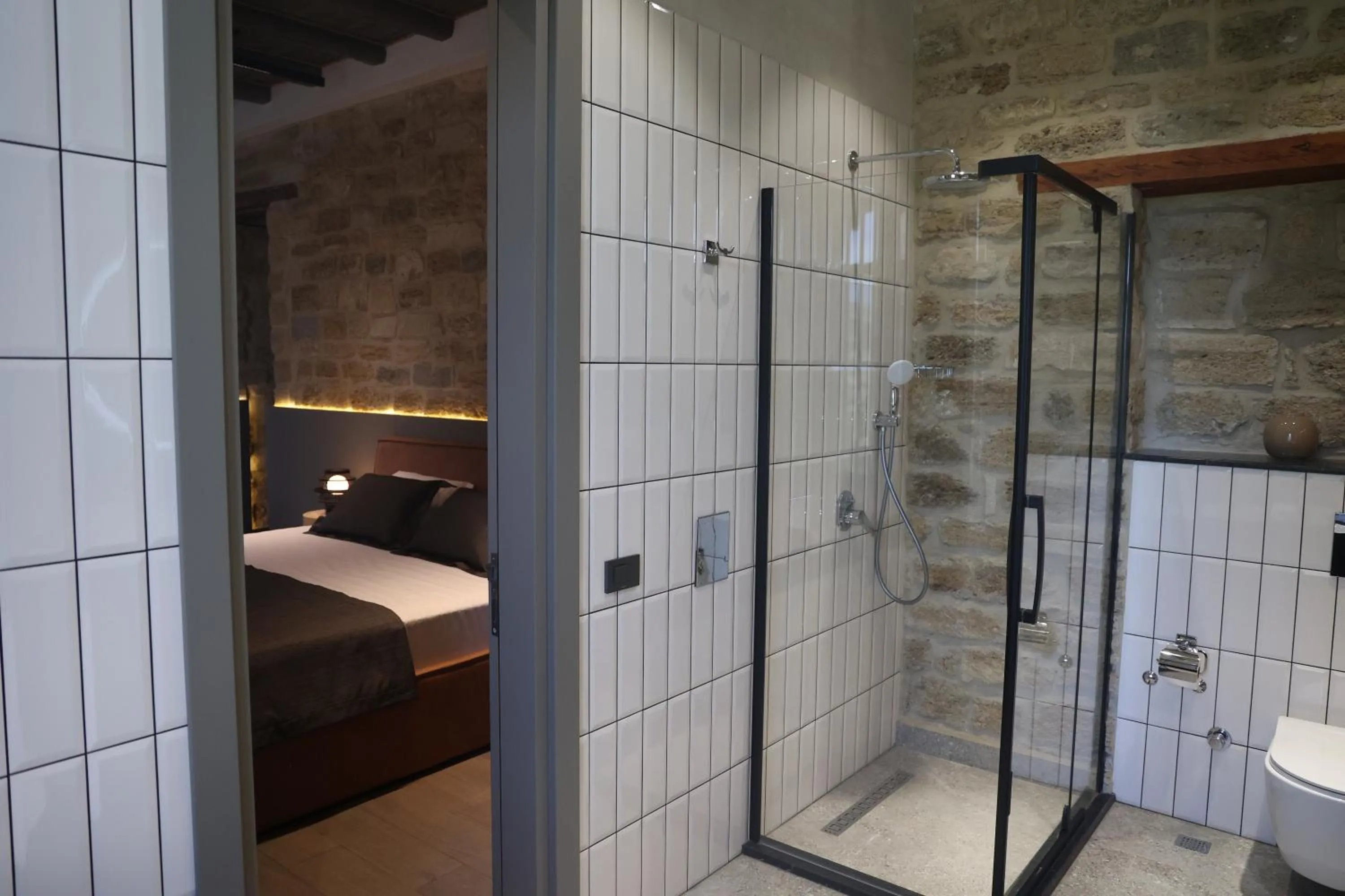 Shower in Kilim Boutique Hotel