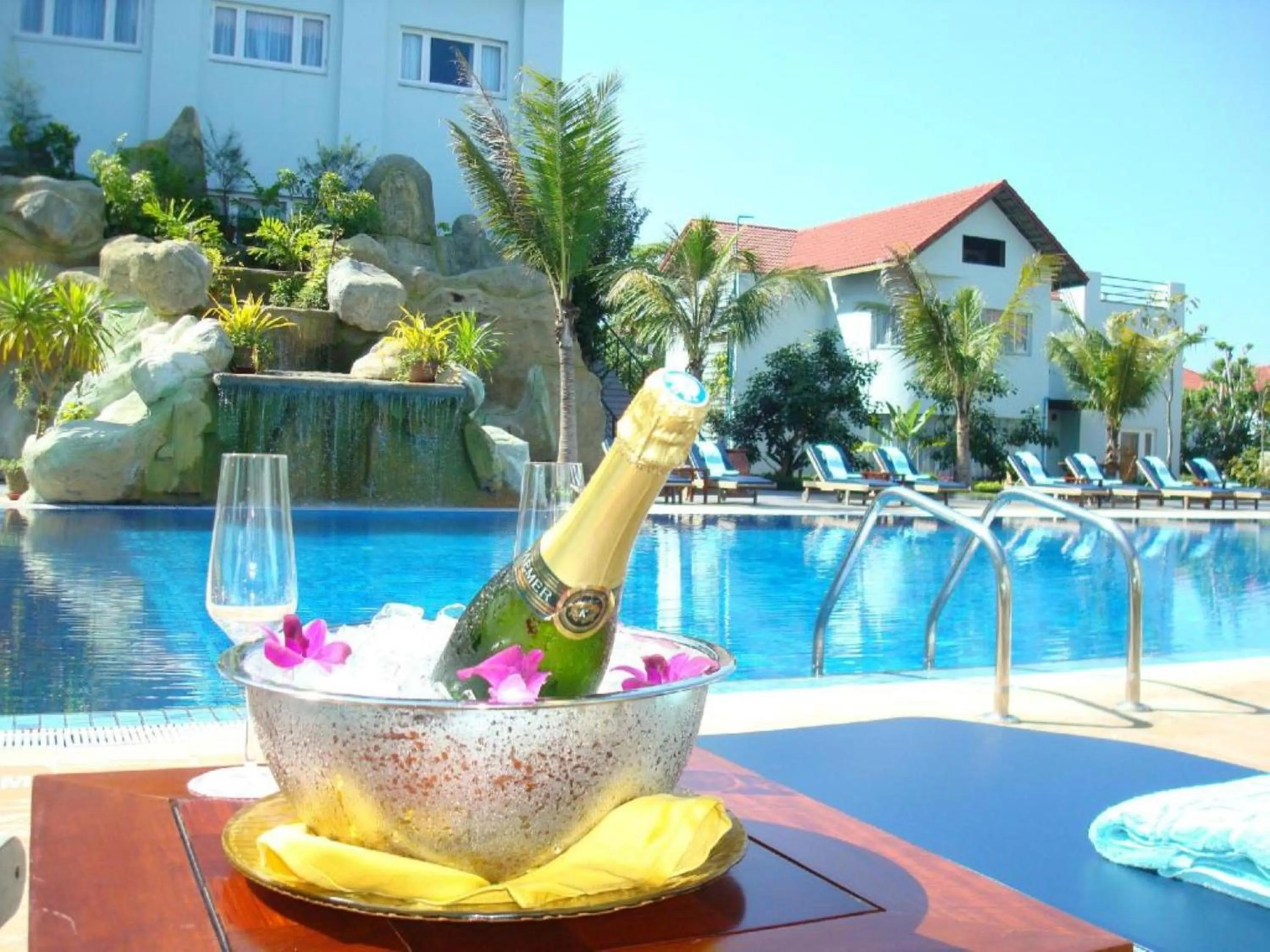 Garden view in EG Paradise Angkor Villa Hotel