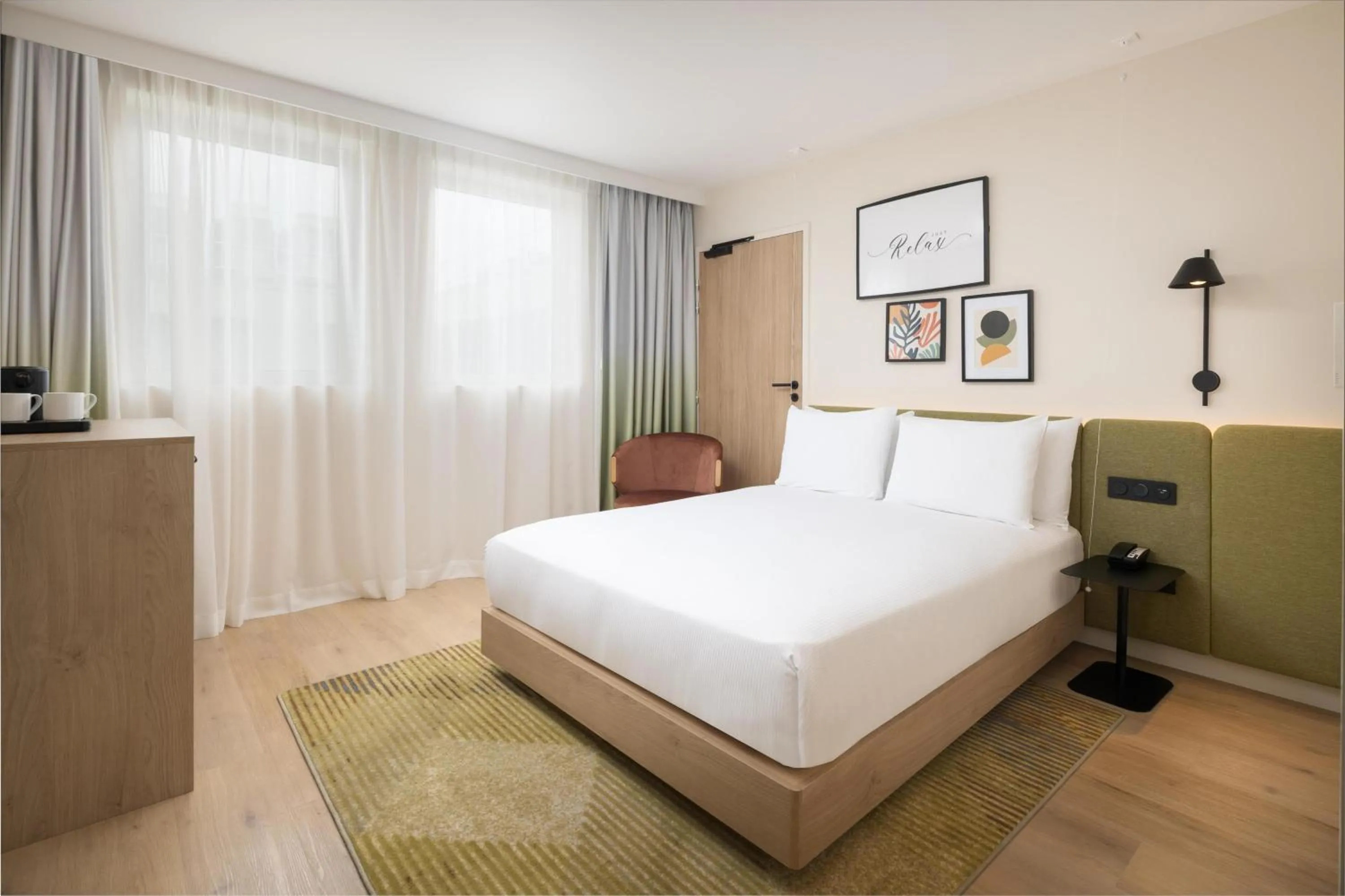 Bed in Hampton By Hilton Paris Charles De Gaulle Airport