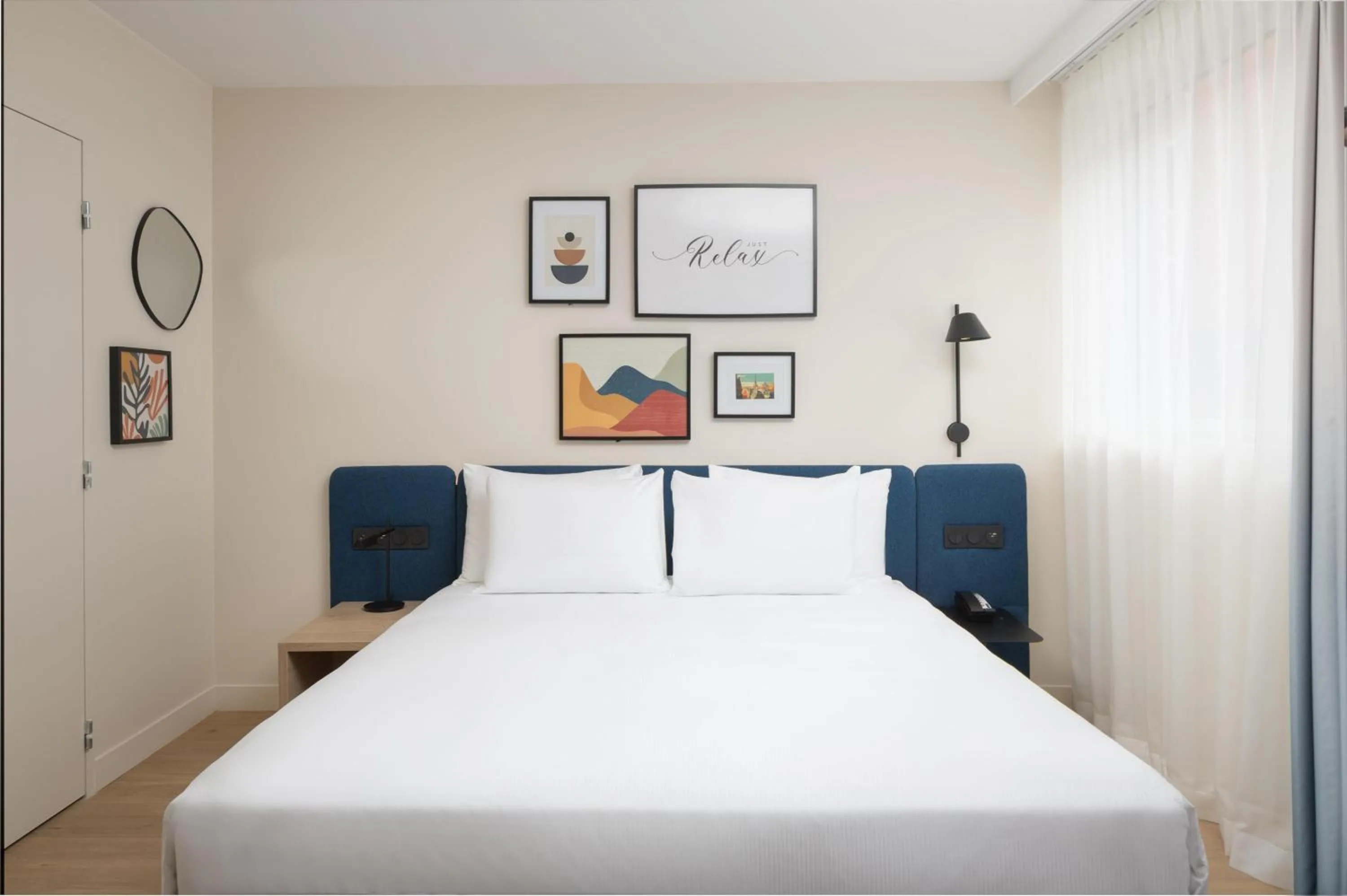 Bed in Hampton By Hilton Paris Charles De Gaulle Airport