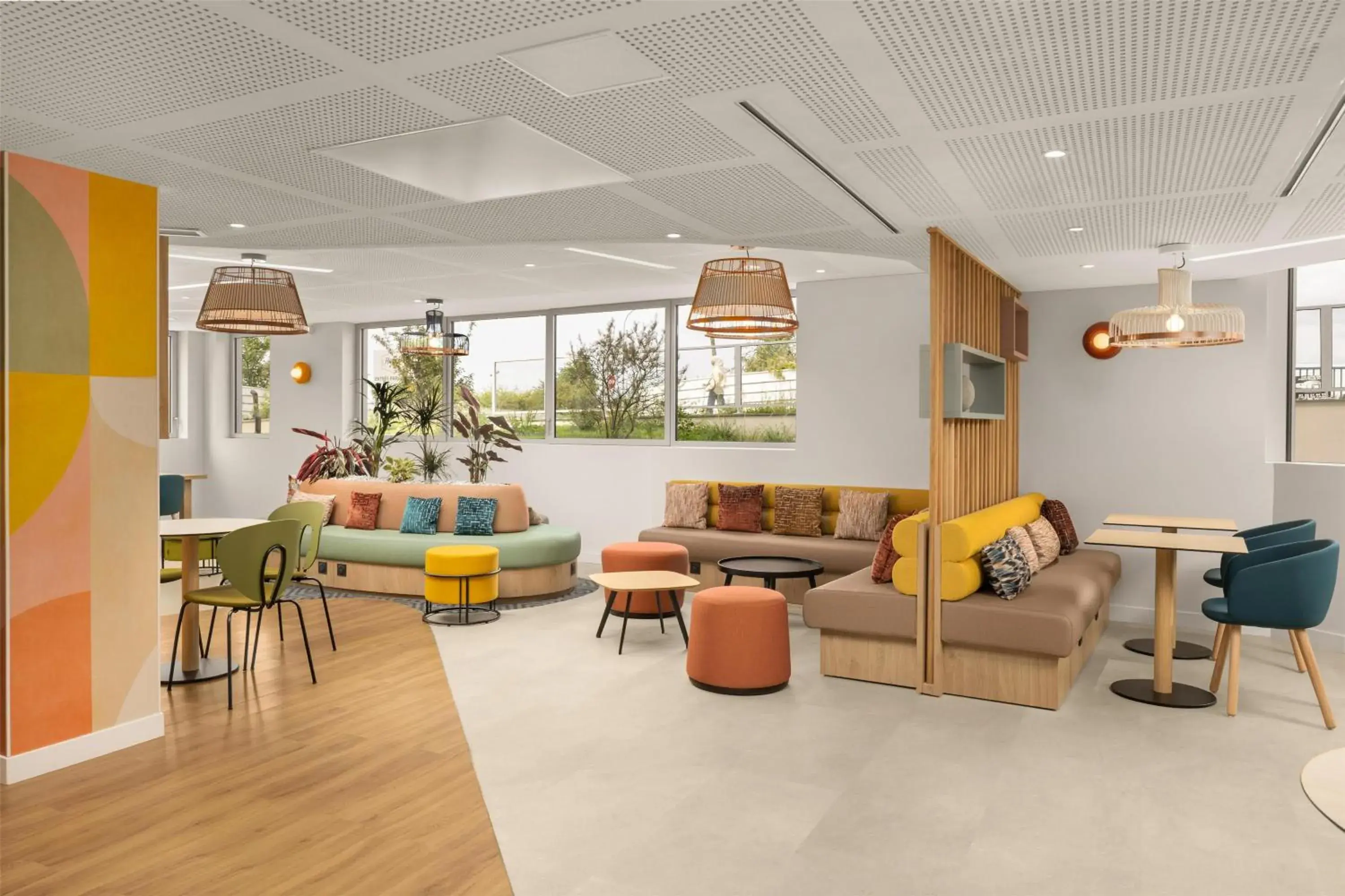 Lobby or reception in Hampton By Hilton Paris Charles De Gaulle Airport Lobby or reception in Hampton By Hilton Paris Charles De Gaulle Airport