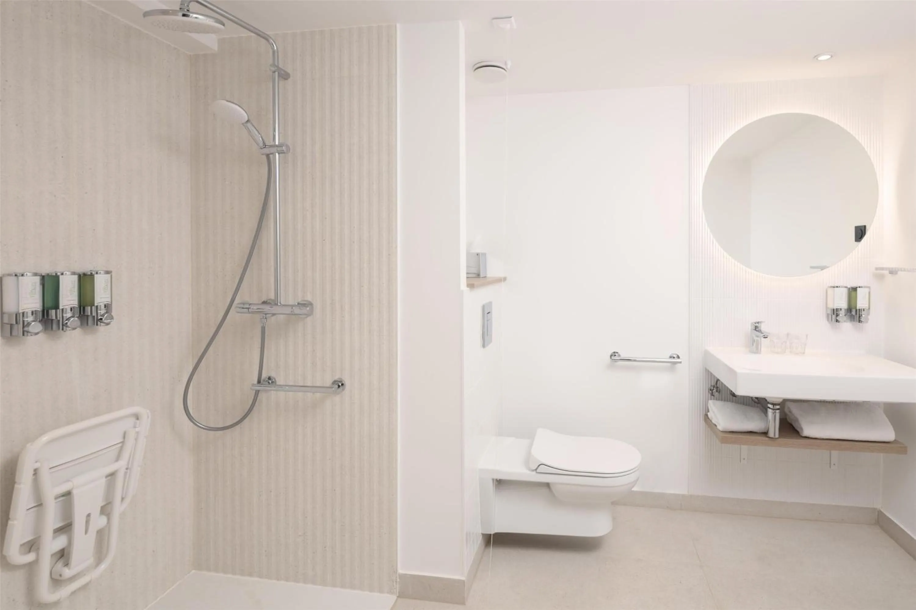 Bathroom in Hampton By Hilton Paris Charles De Gaulle Airport