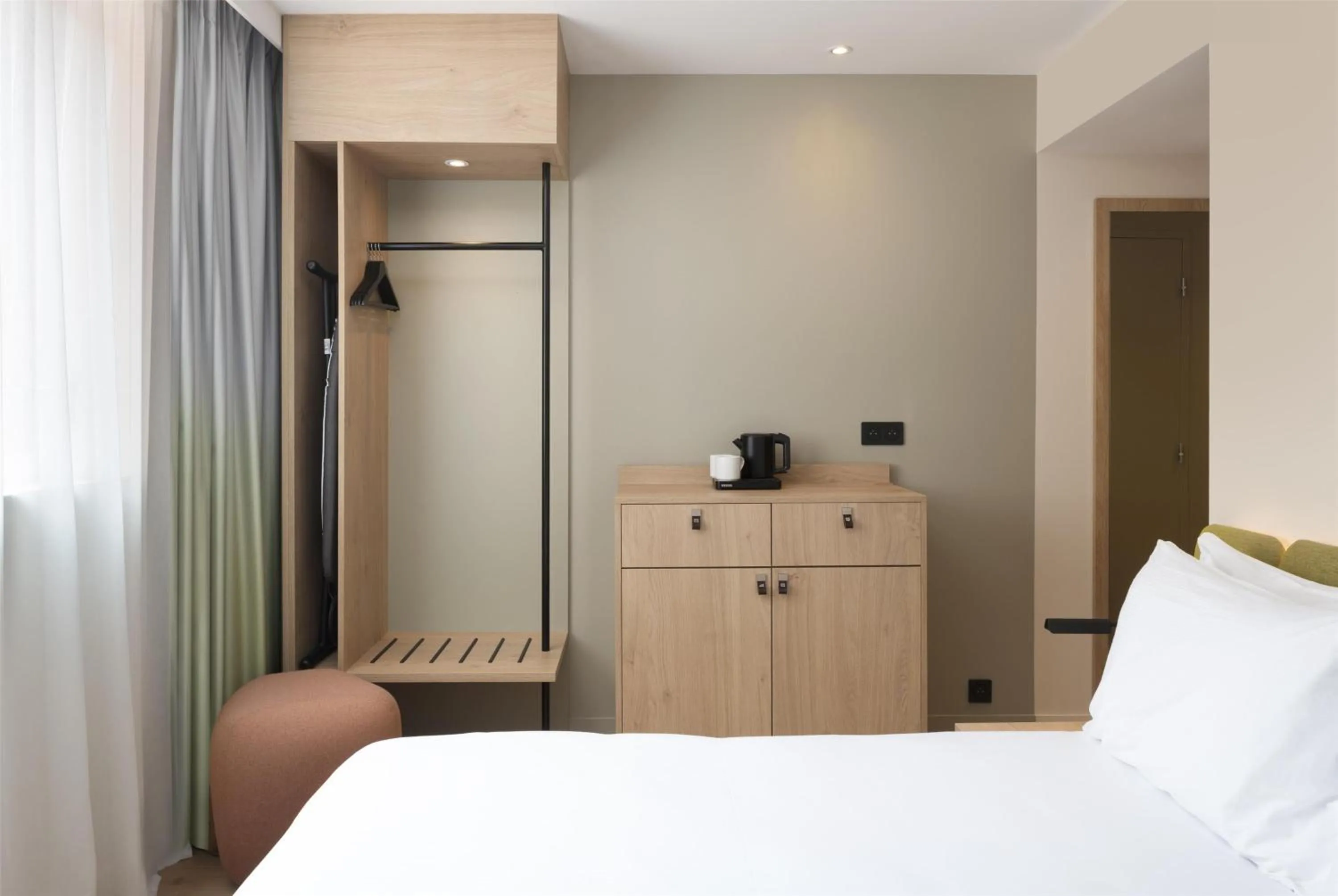 Bed in Hampton By Hilton Paris Charles De Gaulle Airport