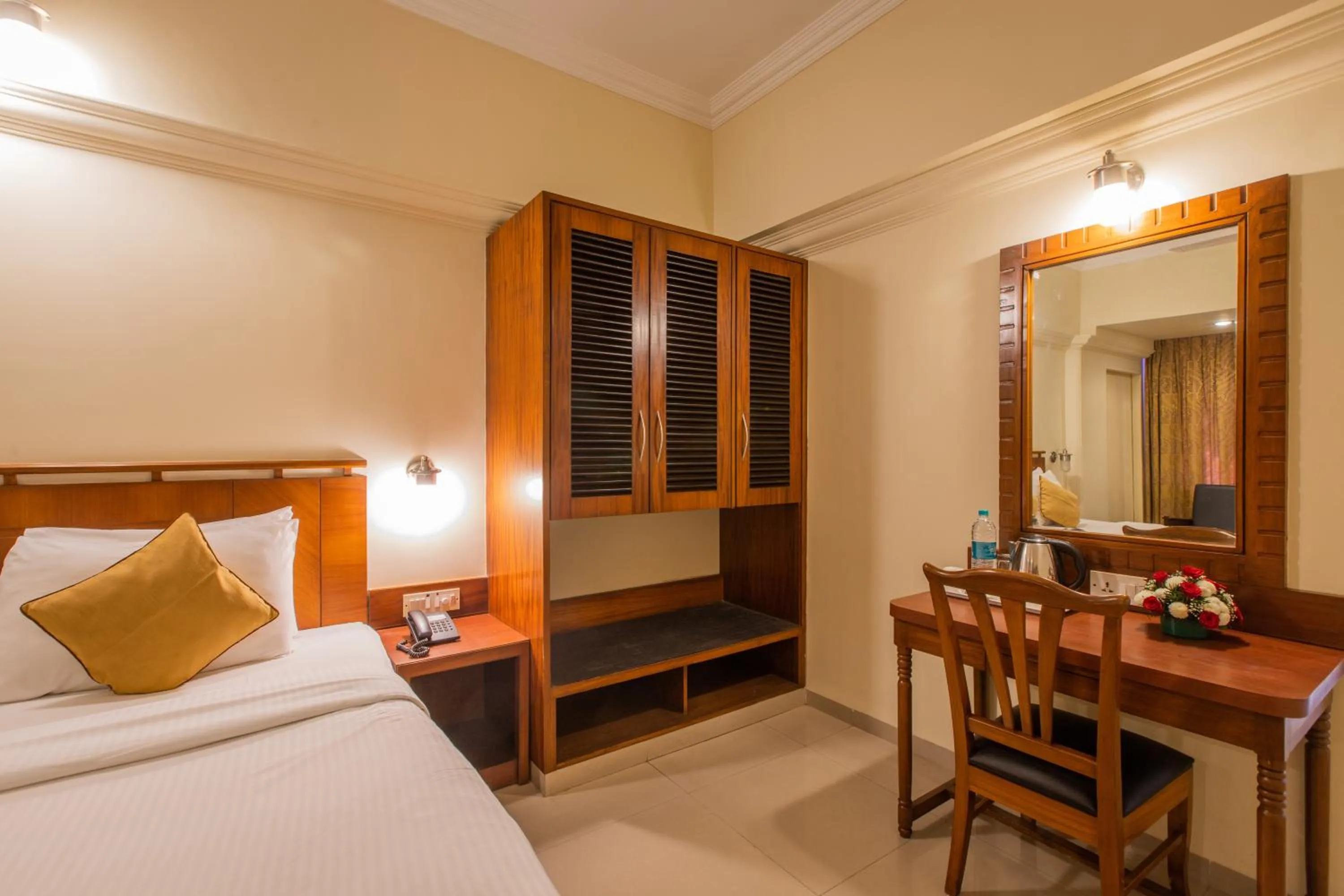 Bedroom, Bed in Nanutel Margao