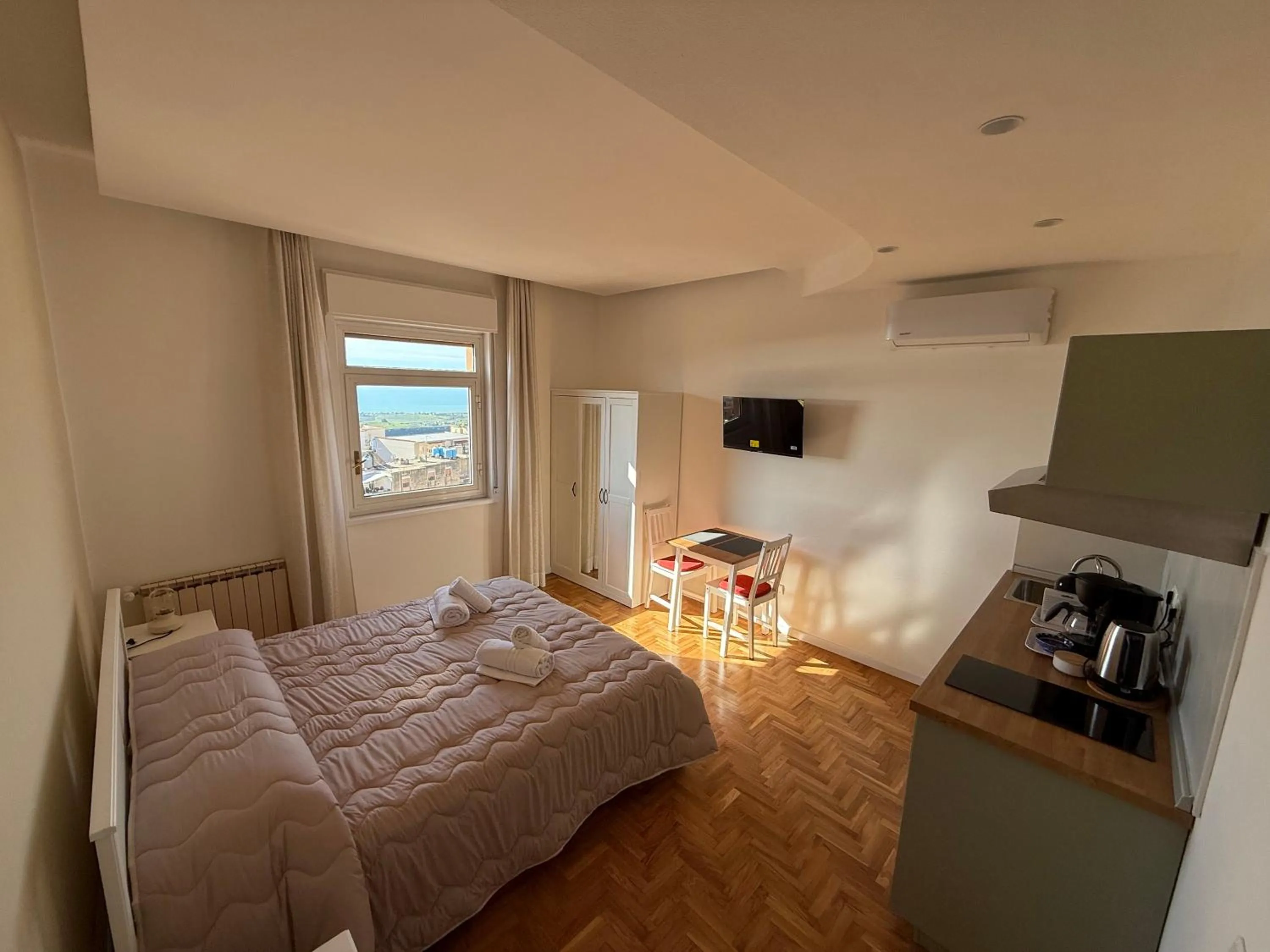 Double Room with Sea View in B&B MiraValle Agrigento