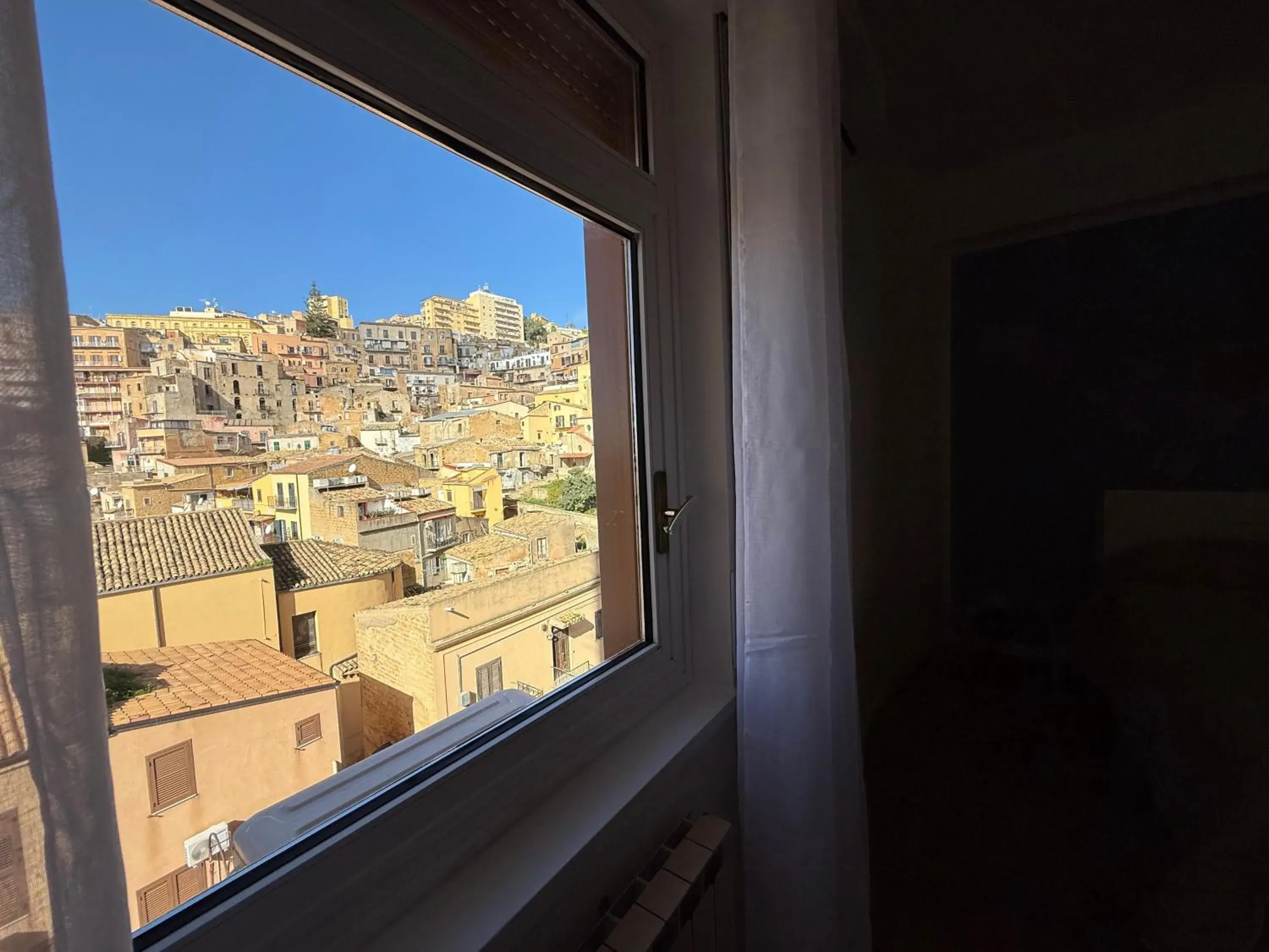 Triple Room with Balcony in B&B MiraValle Agrigento Triple Room with Balcony in B&B MiraValle Agrigento