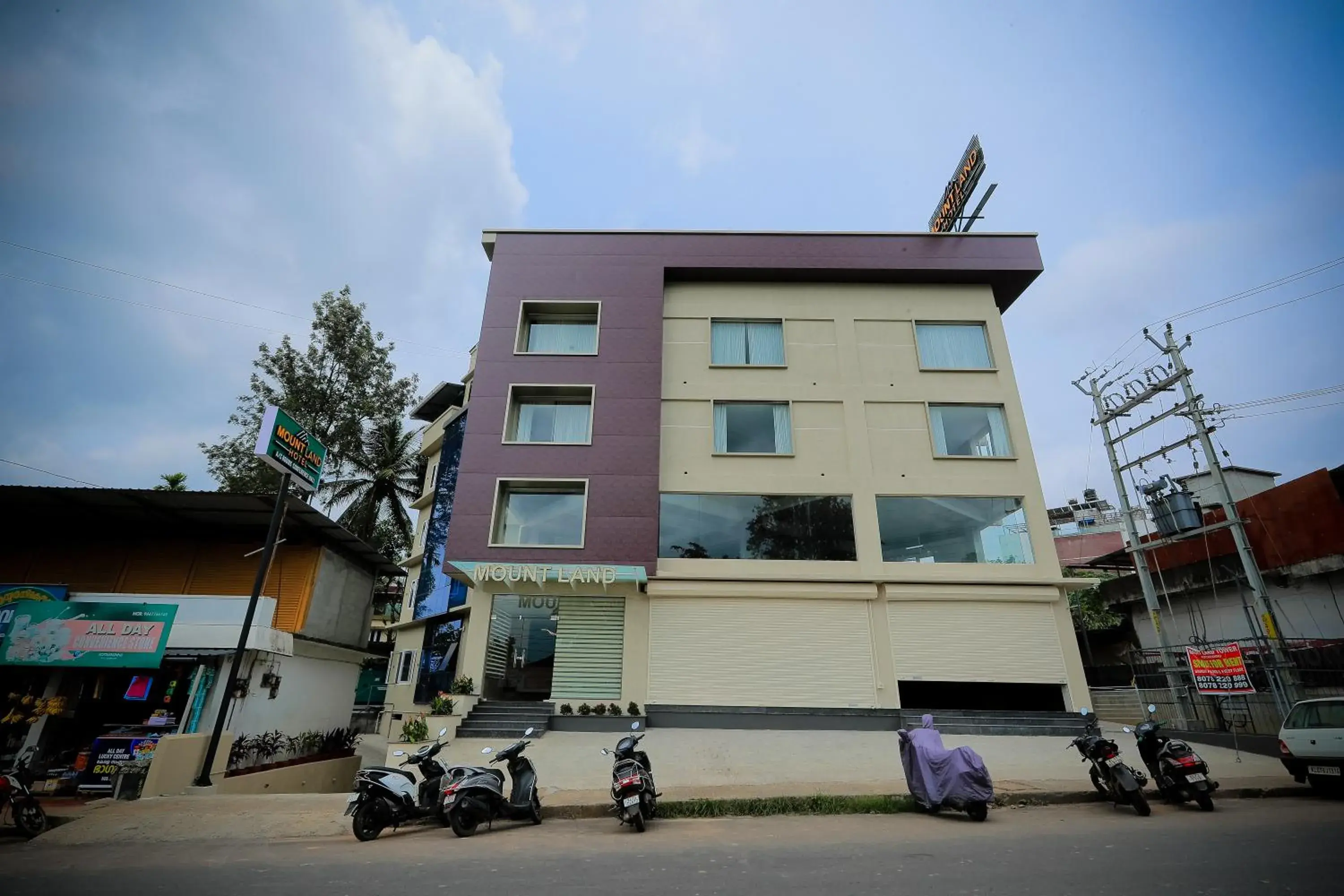 Property building in Mount Land Property building in Mount Land