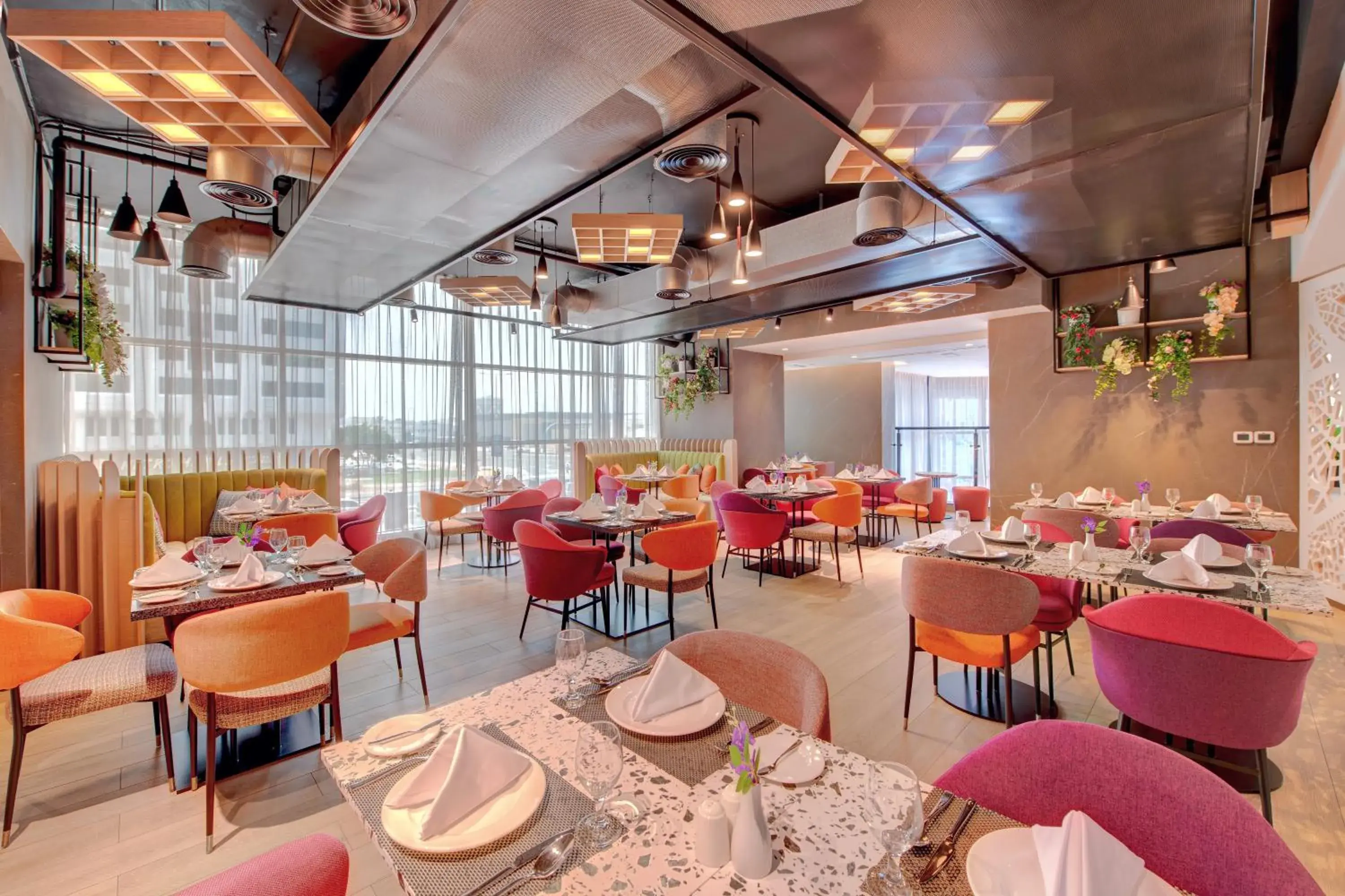 Restaurant/places to eat in La Quinta by Wyndham Abu Dhabi Al Wahda Restaurant/places to eat in La Quinta by Wyndham Abu Dhabi Al Wahda