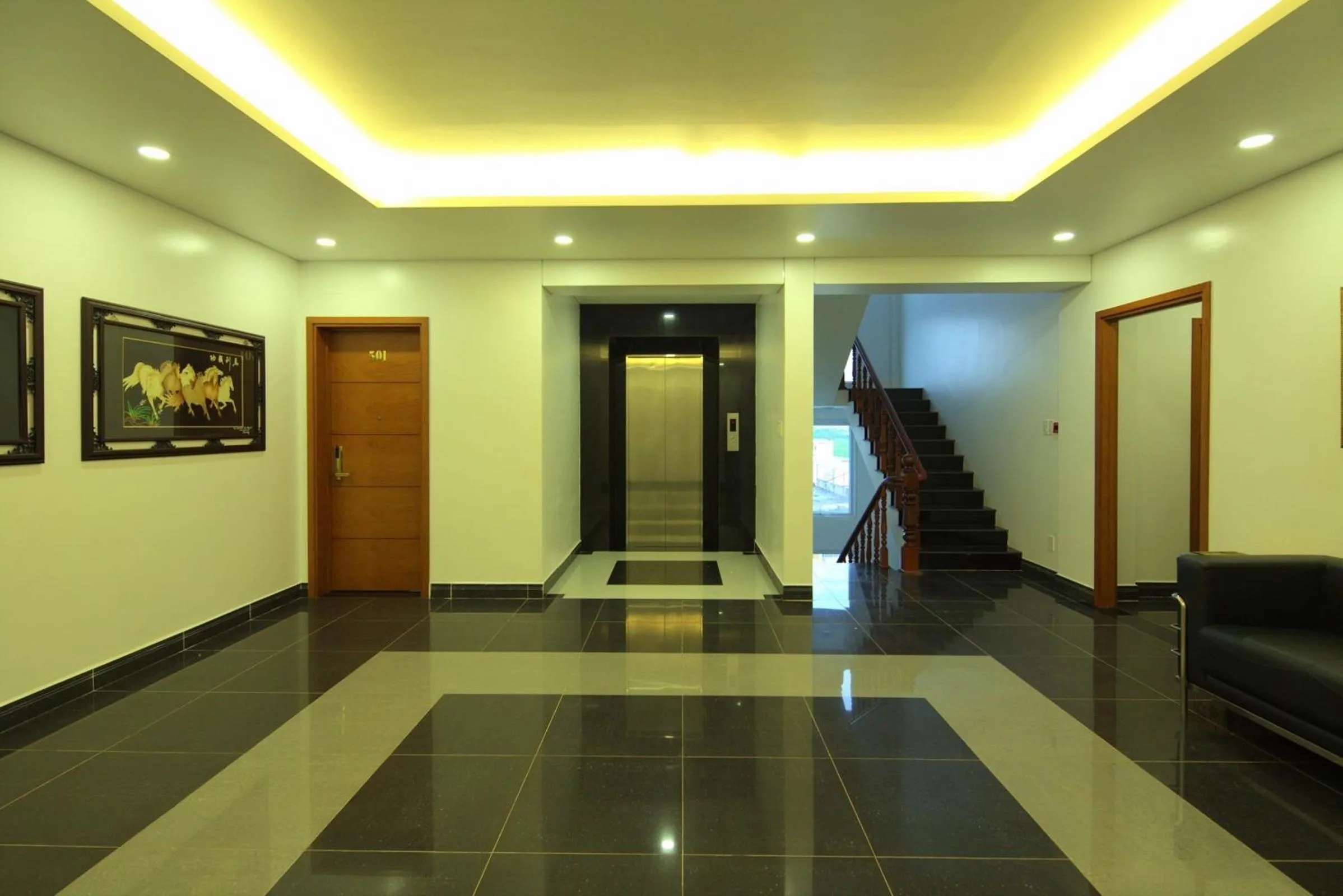 Decorative detail in Hung Cuong Hotel