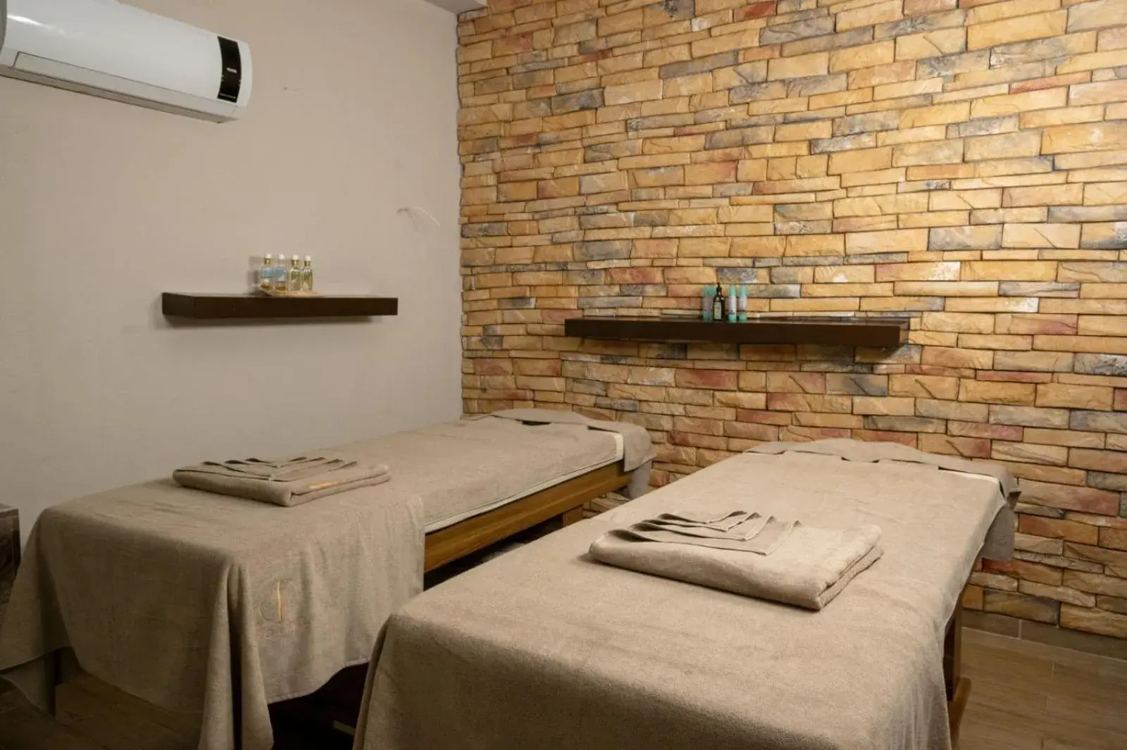 Spa and wellness centre/facilities, Bed in Ramada by Wyndham Fethiye Oludeniz Spa and wellness centre/facilities, Bed in Ramada by Wyndham Fethiye Oludeniz