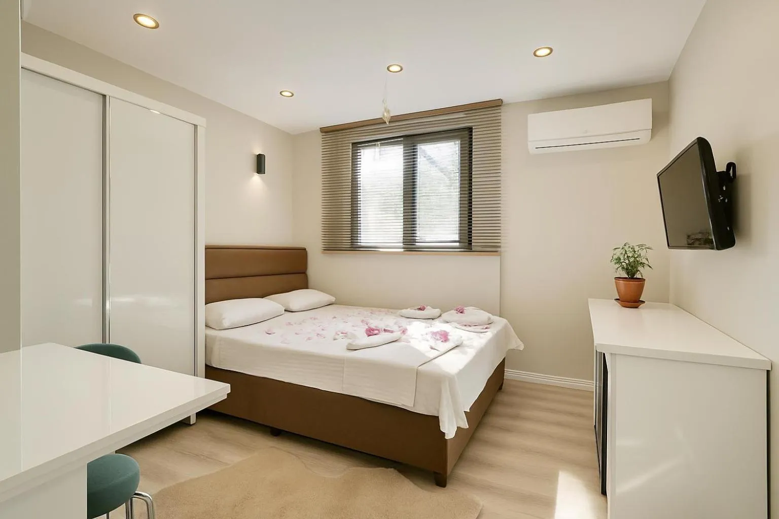 Photo of the whole room, Bed in Casa Florya Suites