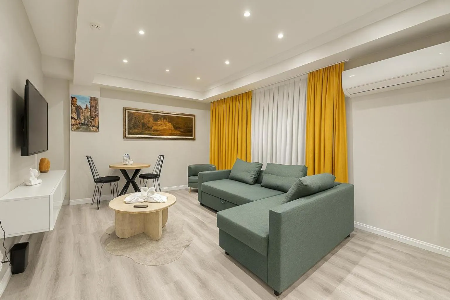 TV and multimedia in Casa Florya Suites