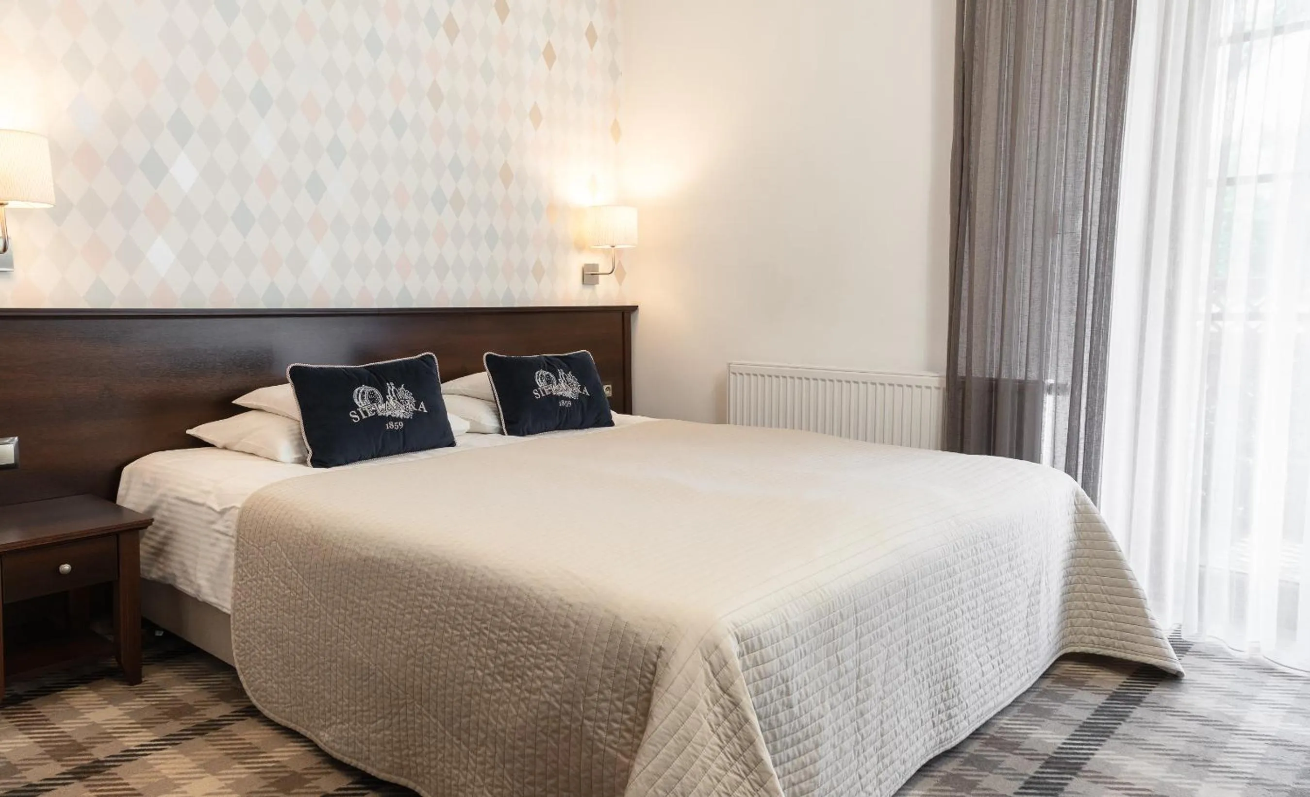 Bed in Sielanka Pokoje Hotelowe, Restauracja - Ustroń