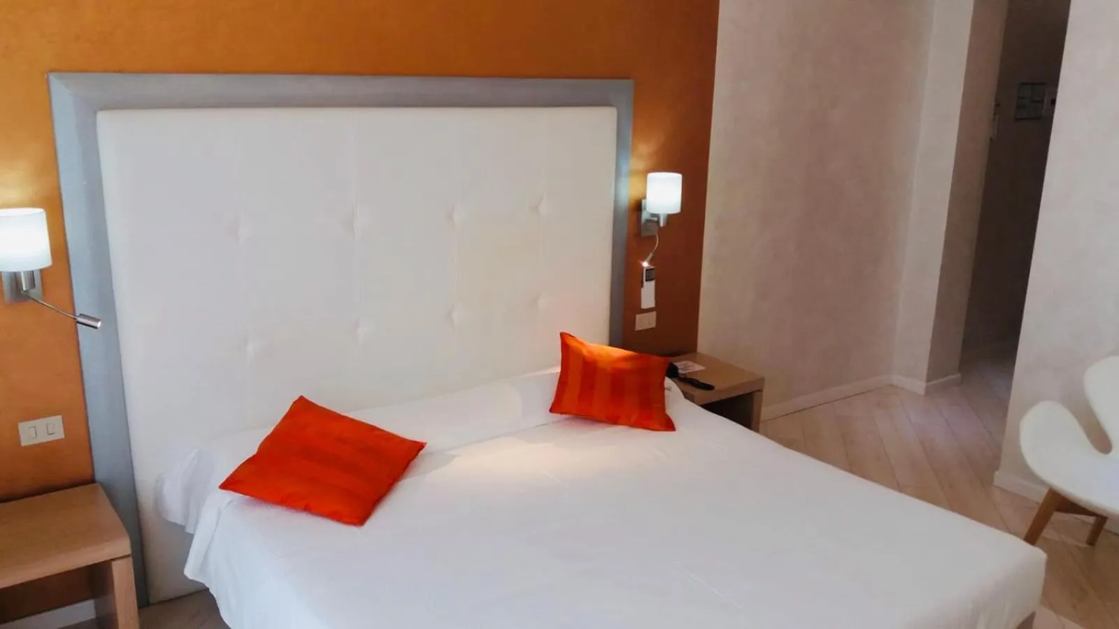 Photo of the whole room, Bed in Hotel Europa