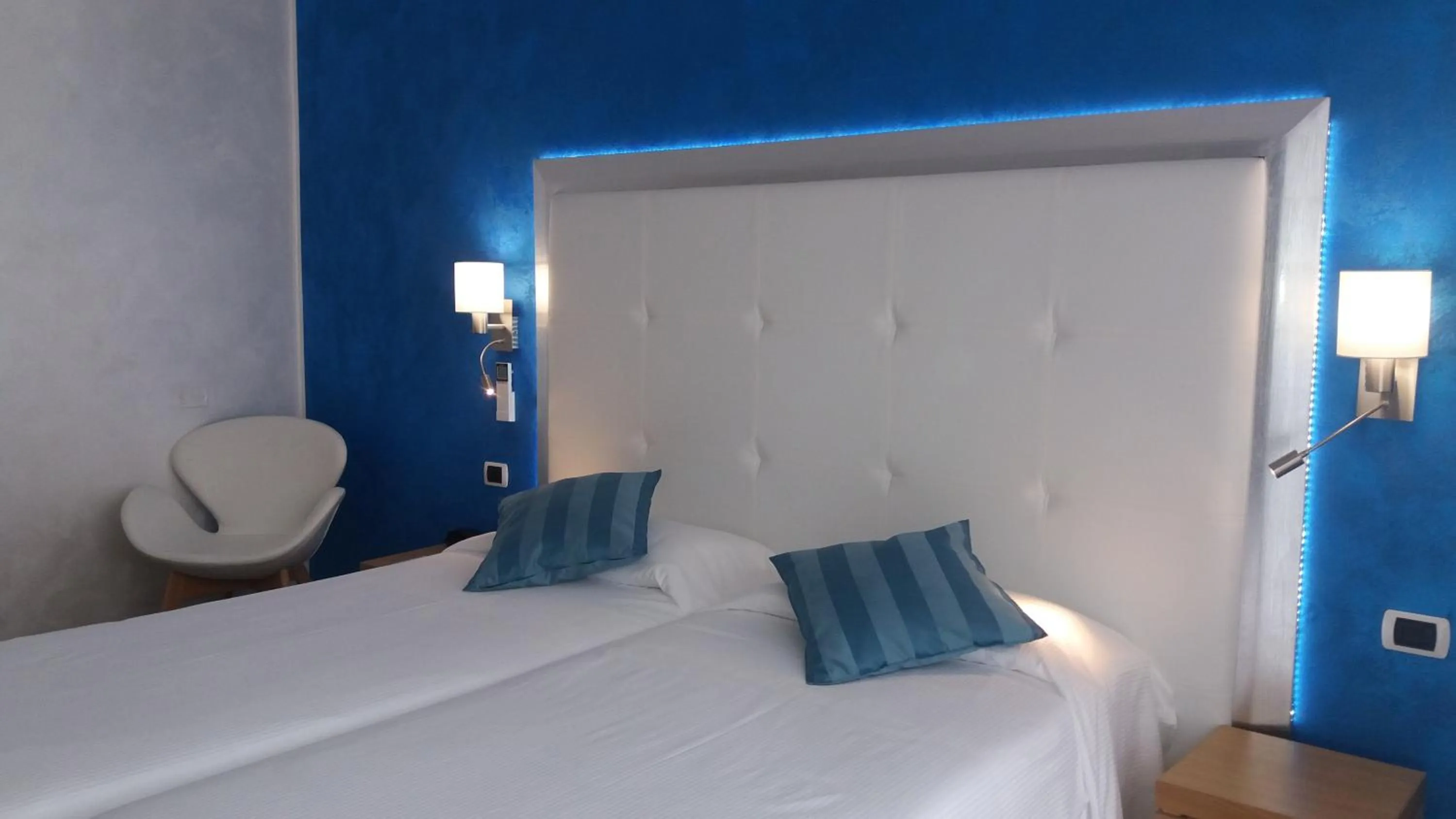 Photo of the whole room, Bed in Hotel Europa