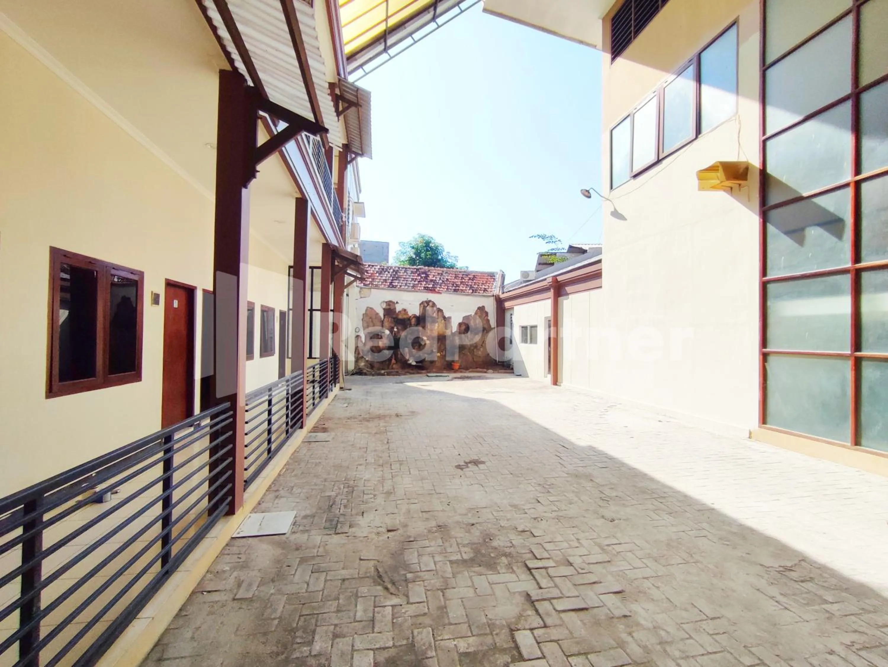 Property building in Mutiara Residence Near Simpang Lima Mitra RedDoorz