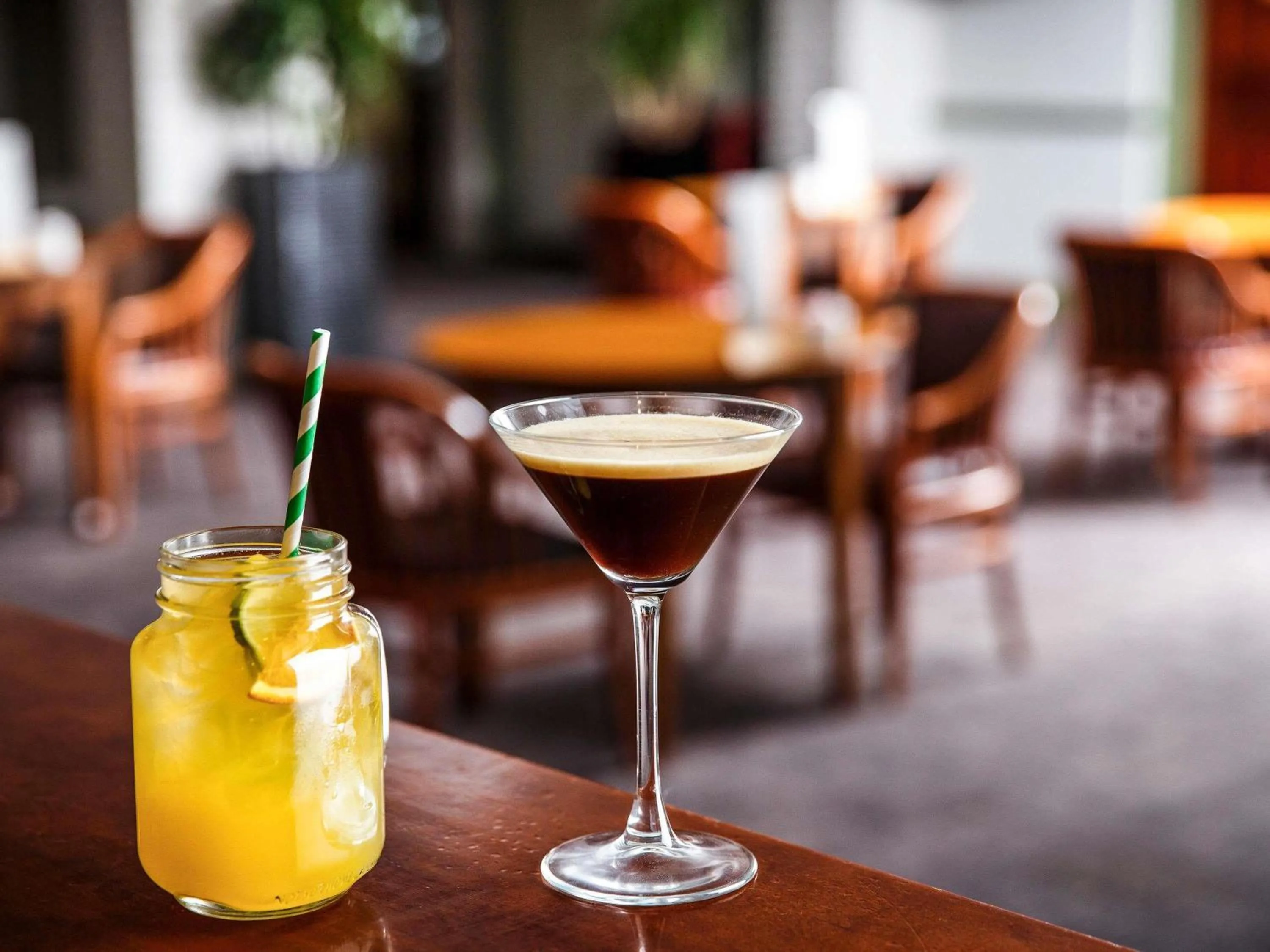 Lounge or bar in Mercure Nottingham Sherwood