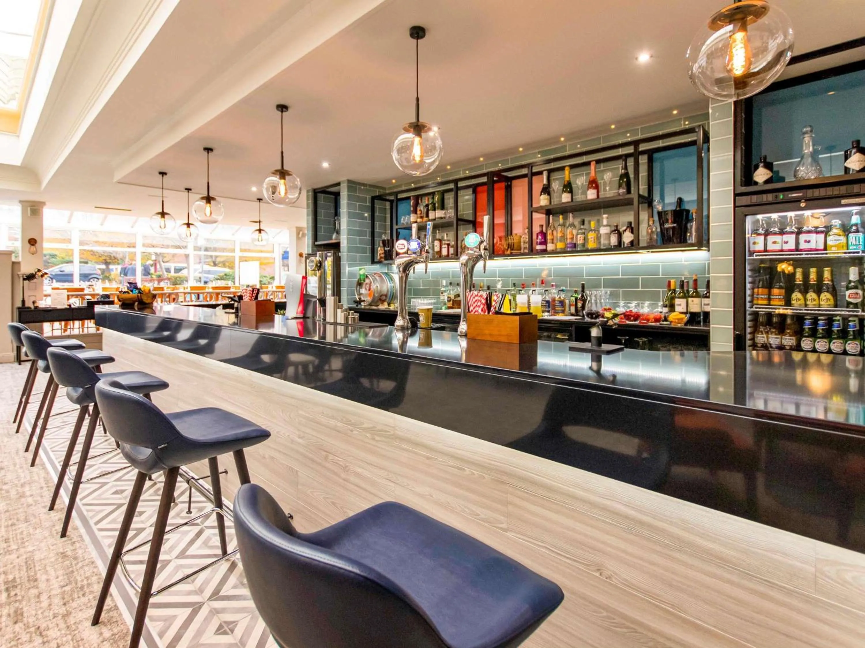 Lounge or bar in Mercure Nottingham Sherwood