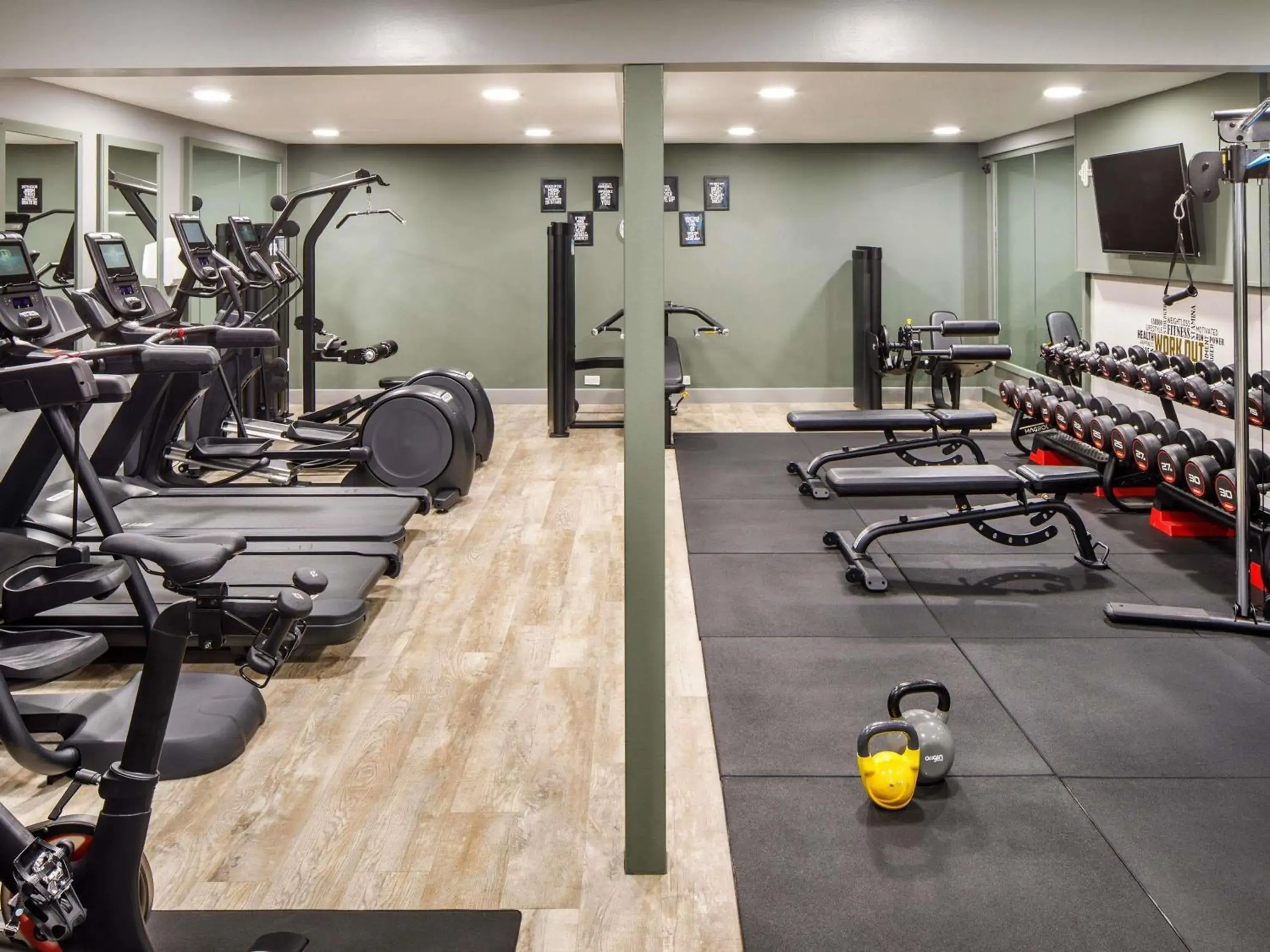 Property building in Mercure Nottingham Sherwood Property building in Mercure Nottingham Sherwood