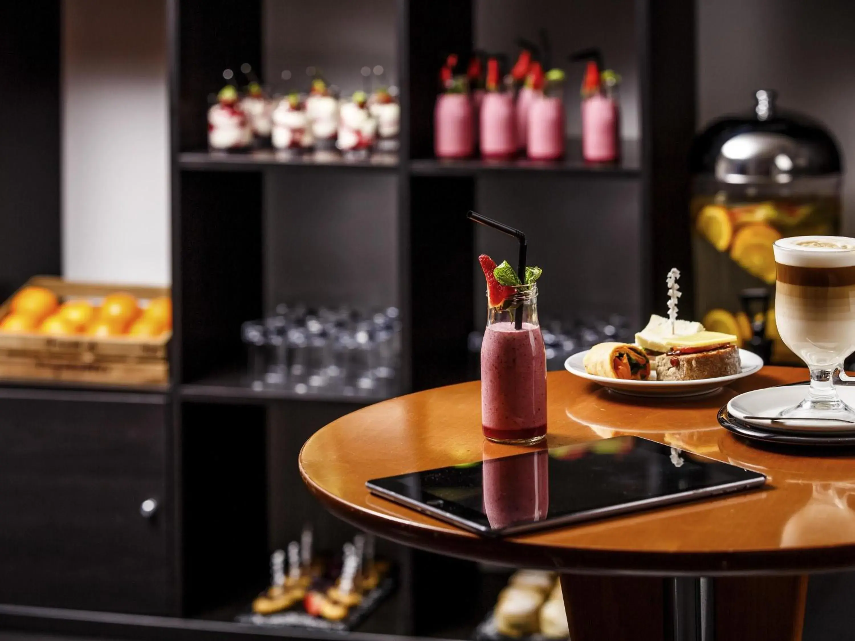 Restaurant/places to eat in Mercure Nottingham Sherwood Restaurant/places to eat in Mercure Nottingham Sherwood