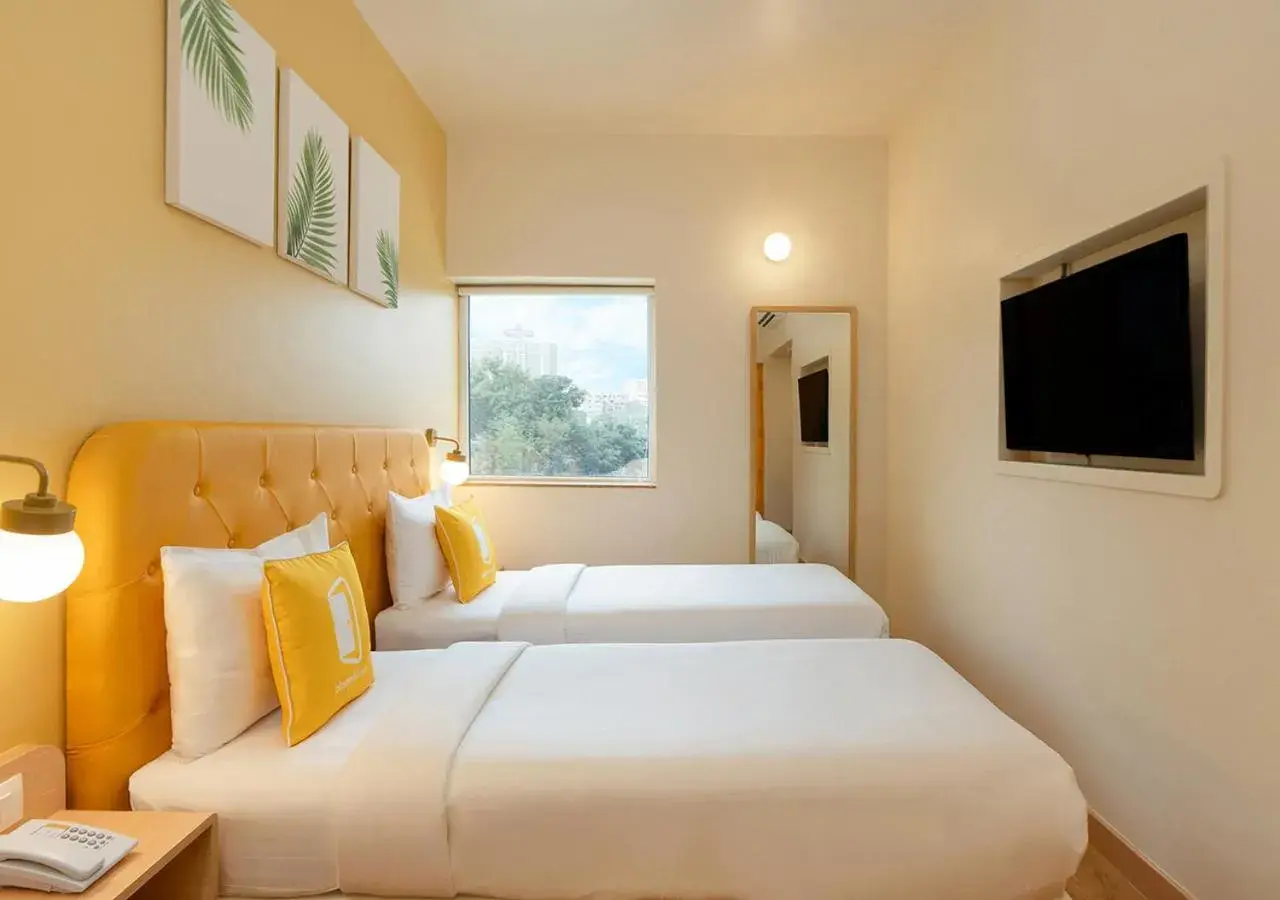 View (from property/room), Bed in Bloom Hotel - Financial District View (from property/room), Bed in Bloom Hotel - Financial District