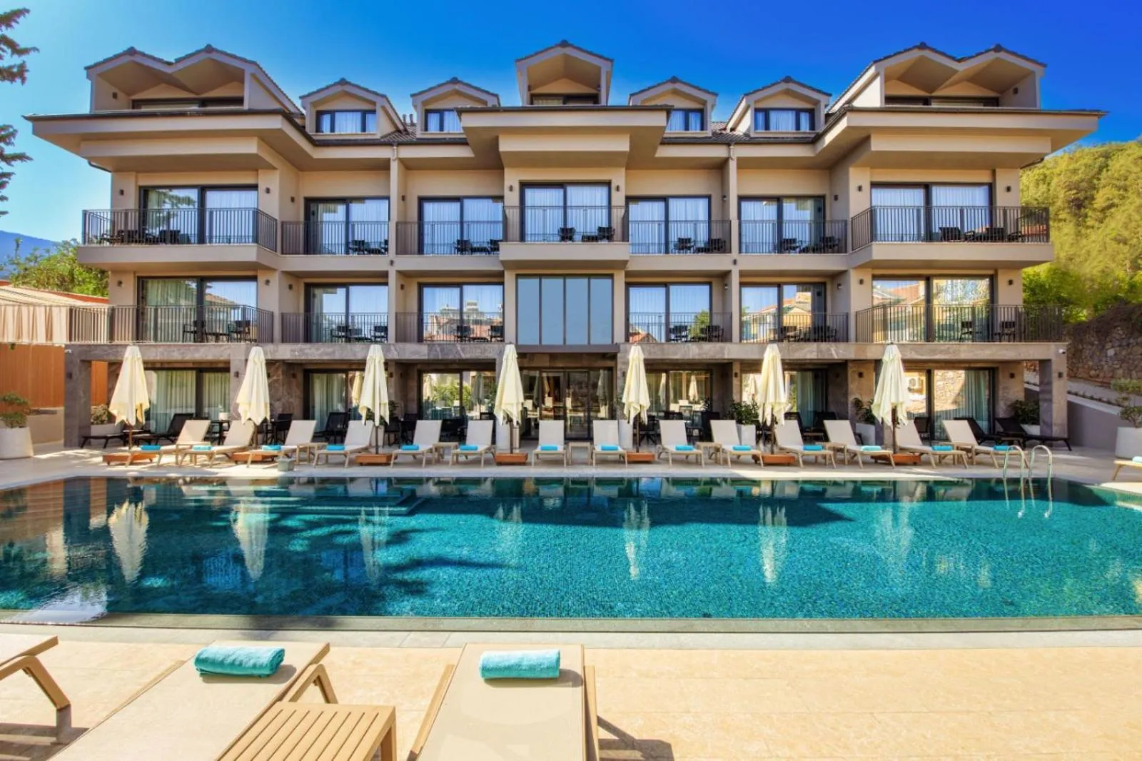 Property building in Casa Lumar Luxury Lodging- Adult Only