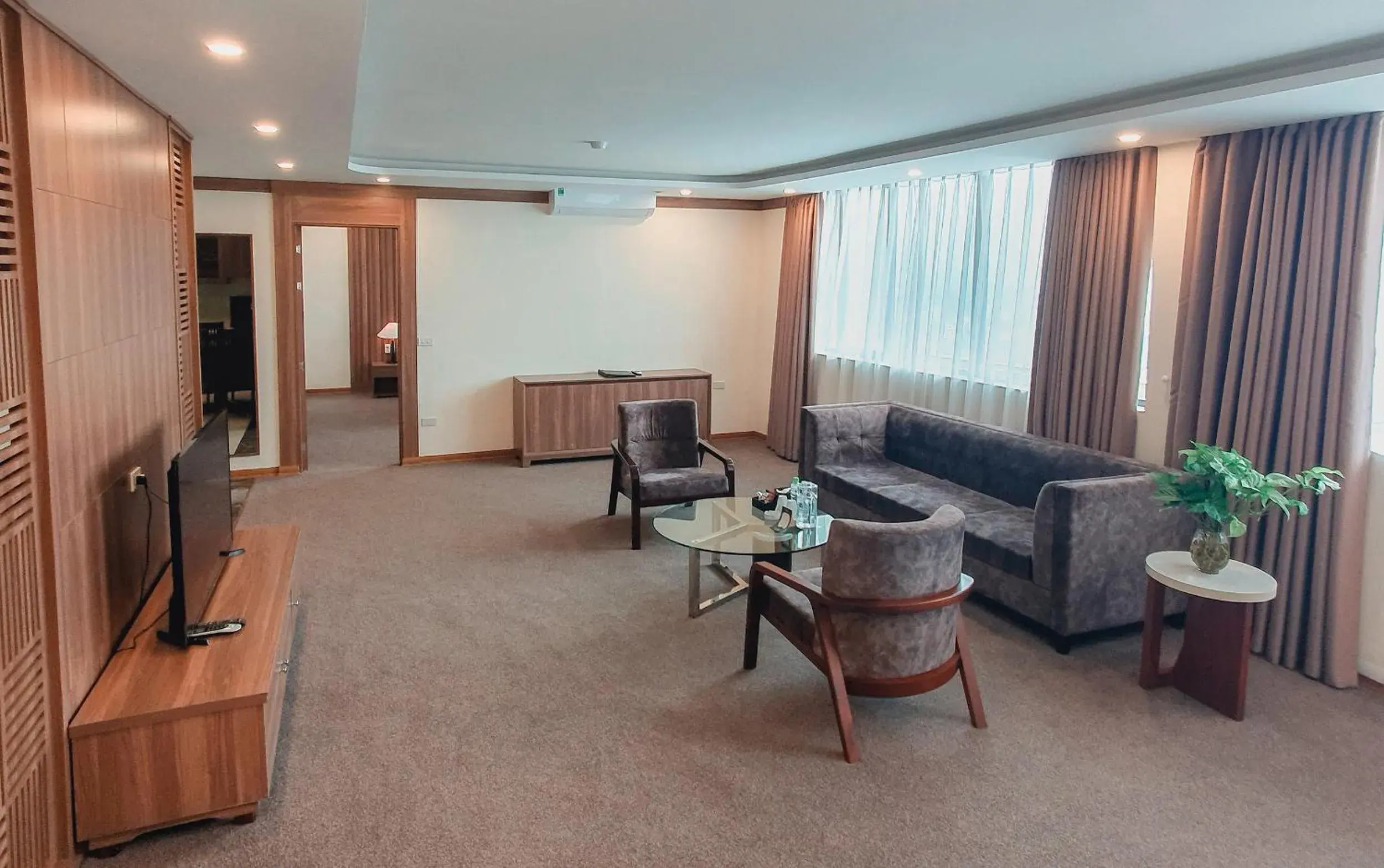 Living room in Muong Thanh Dien Chau Hotel Living room in Muong Thanh Dien Chau Hotel