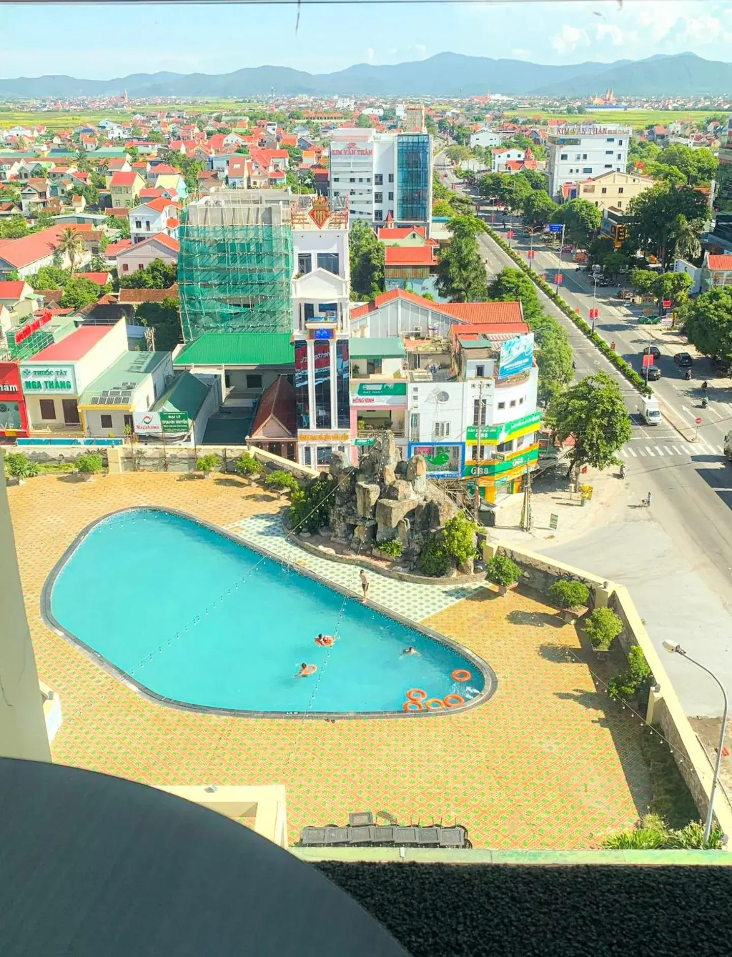Pool view in Muong Thanh Dien Chau Hotel Pool view in Muong Thanh Dien Chau Hotel