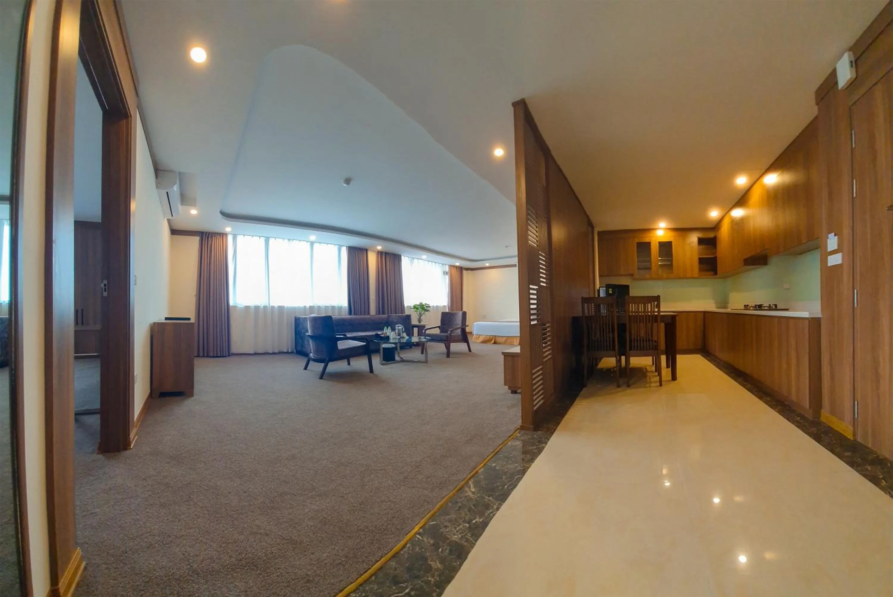 Kitchen or kitchenette in Muong Thanh Dien Chau Hotel
