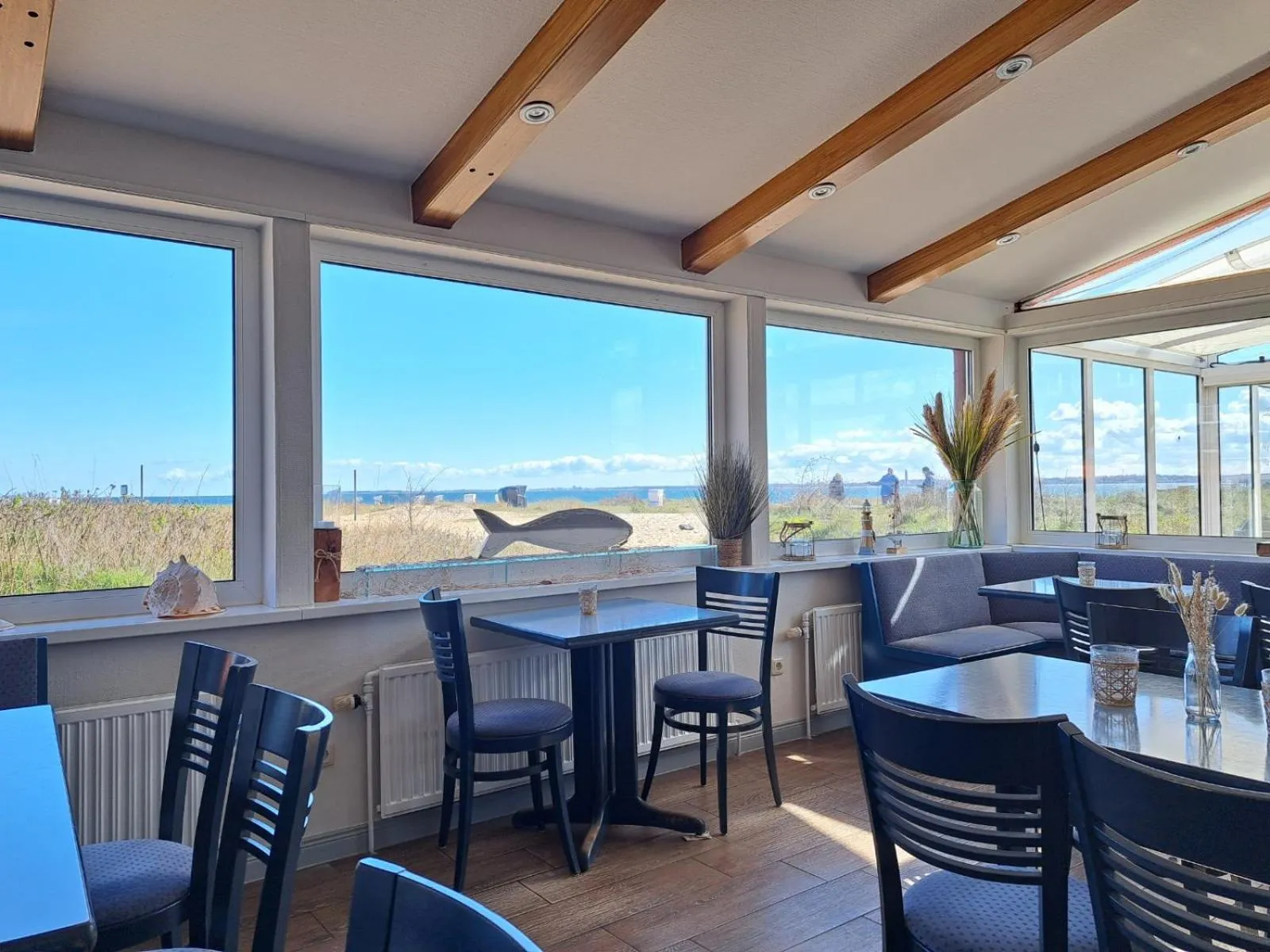 Restaurant/places to eat in Strandhotel Strande