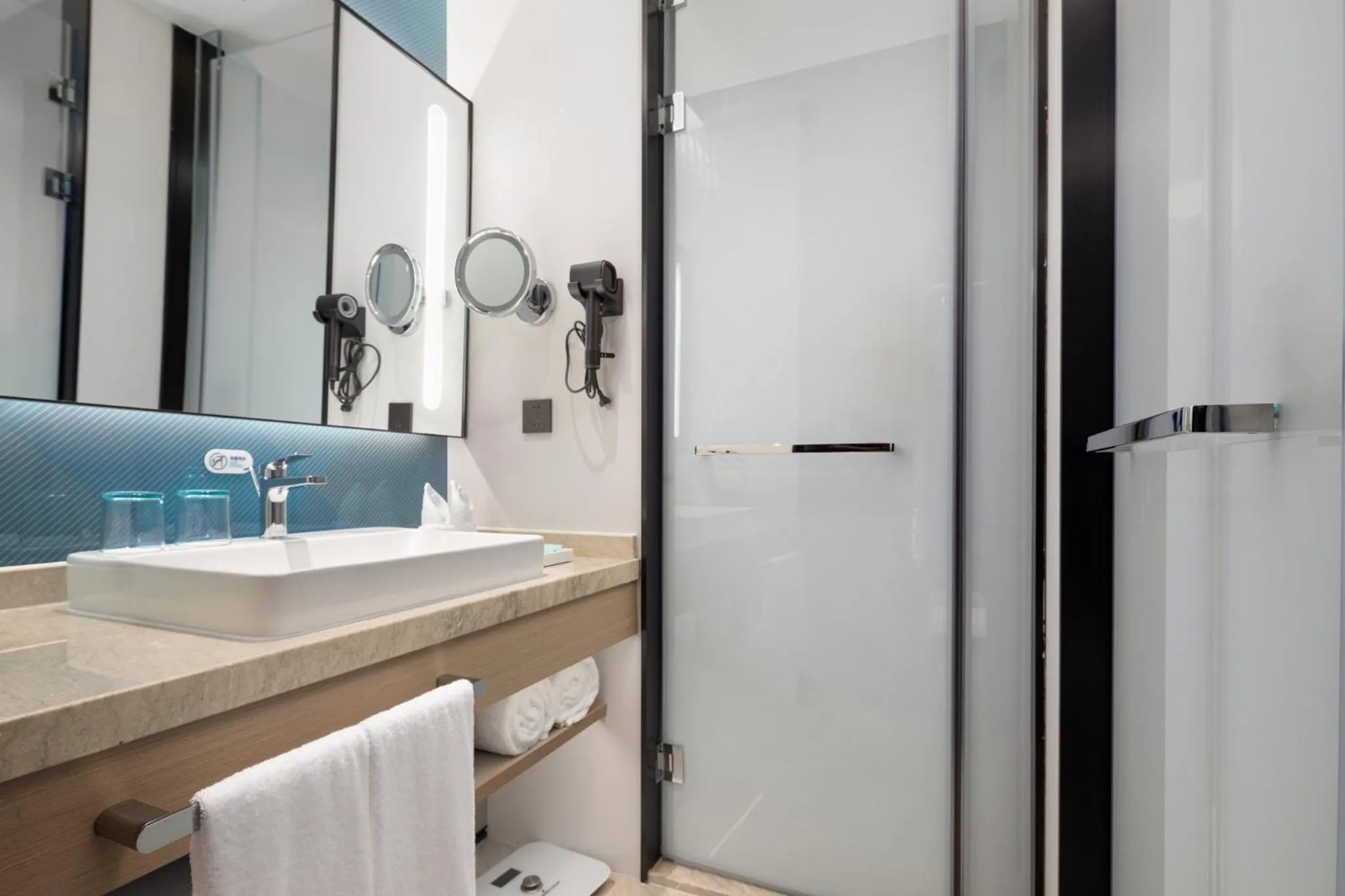 Photo of the whole room in Holiday Inn Express Suzhou East Taihu by IHG