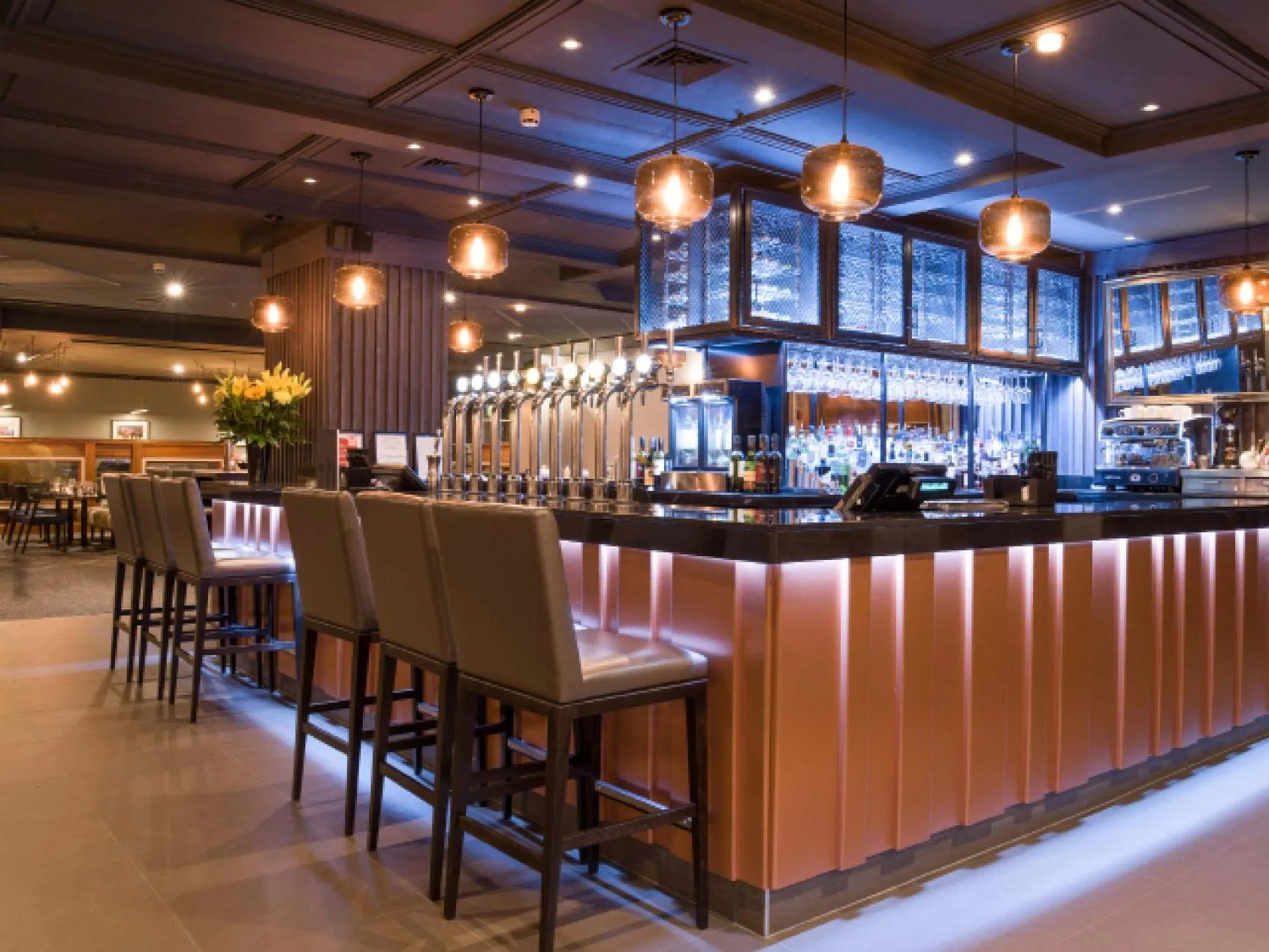 Lounge or bar in Crowne Plaza Nottingham by IHG