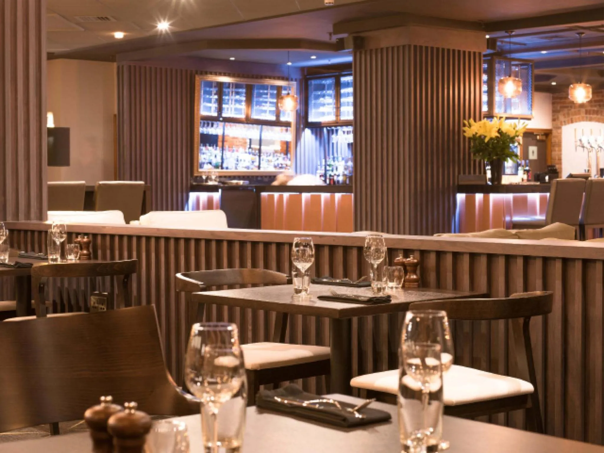 Dining area in Crowne Plaza Nottingham by IHG