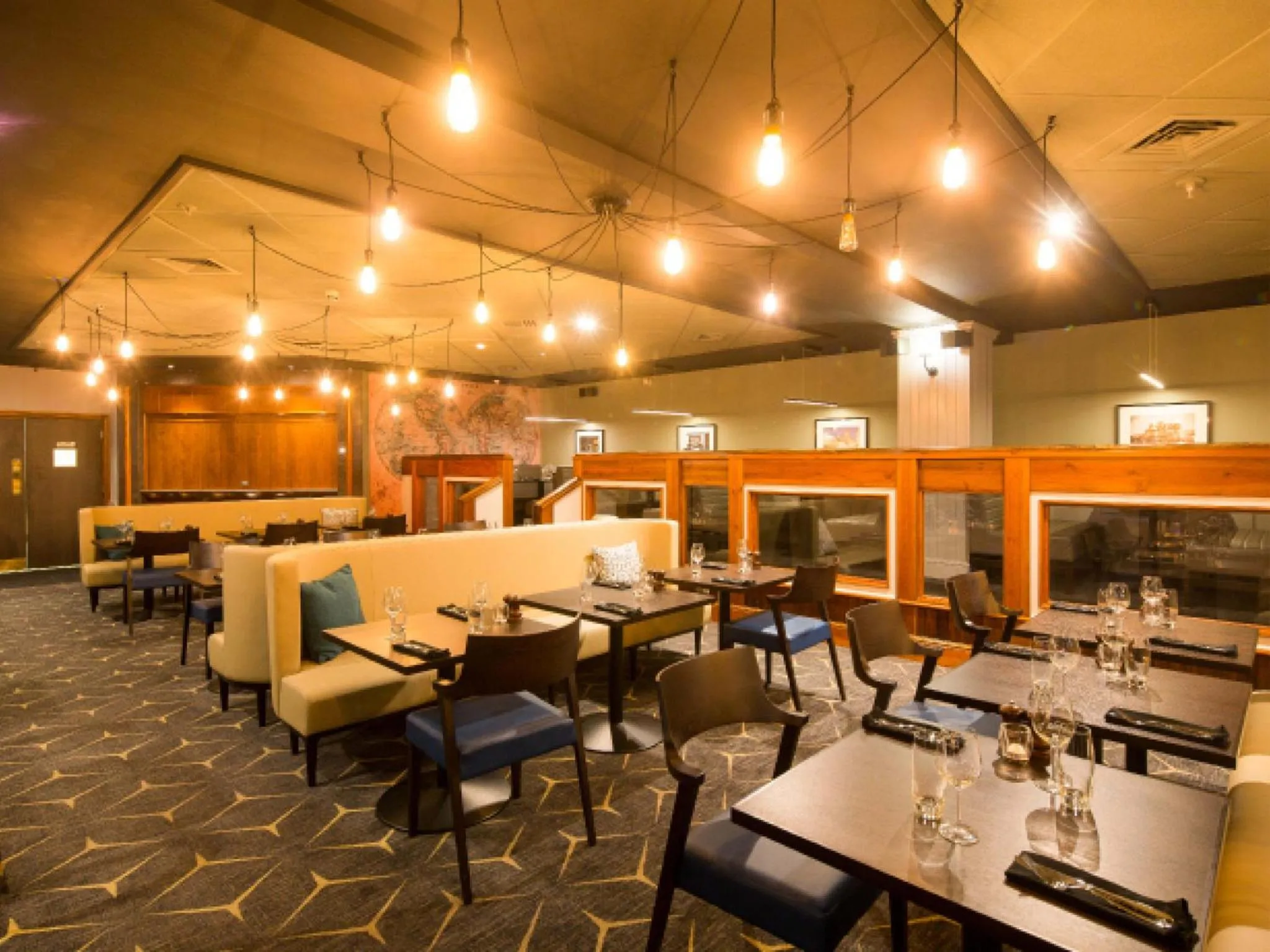 Restaurant/places to eat in Crowne Plaza Nottingham by IHG