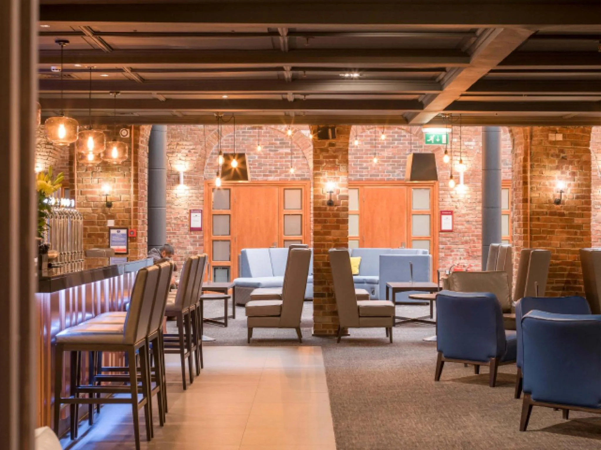 Lounge or bar in Crowne Plaza Nottingham by IHG