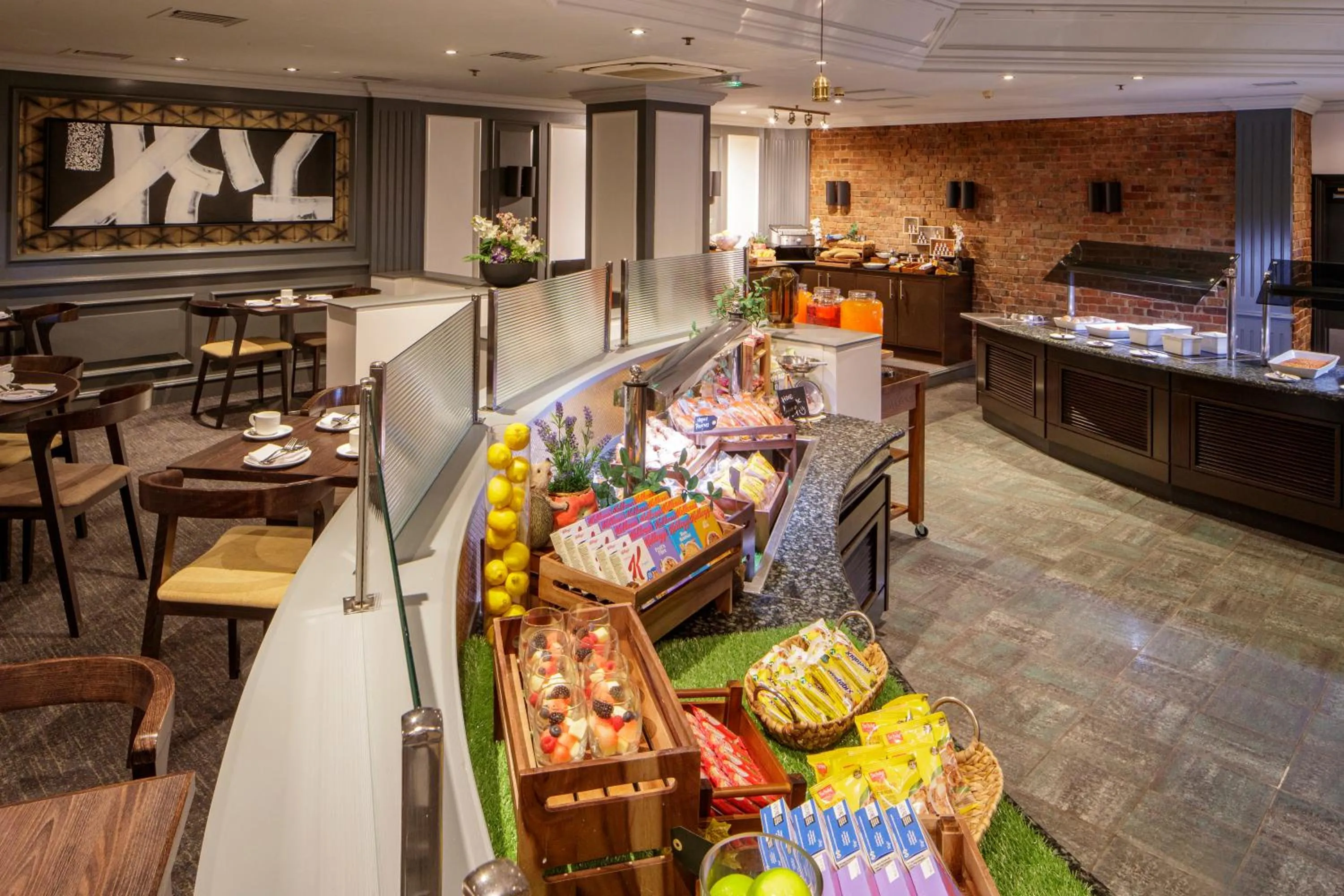 Breakfast in Crowne Plaza Nottingham by IHG