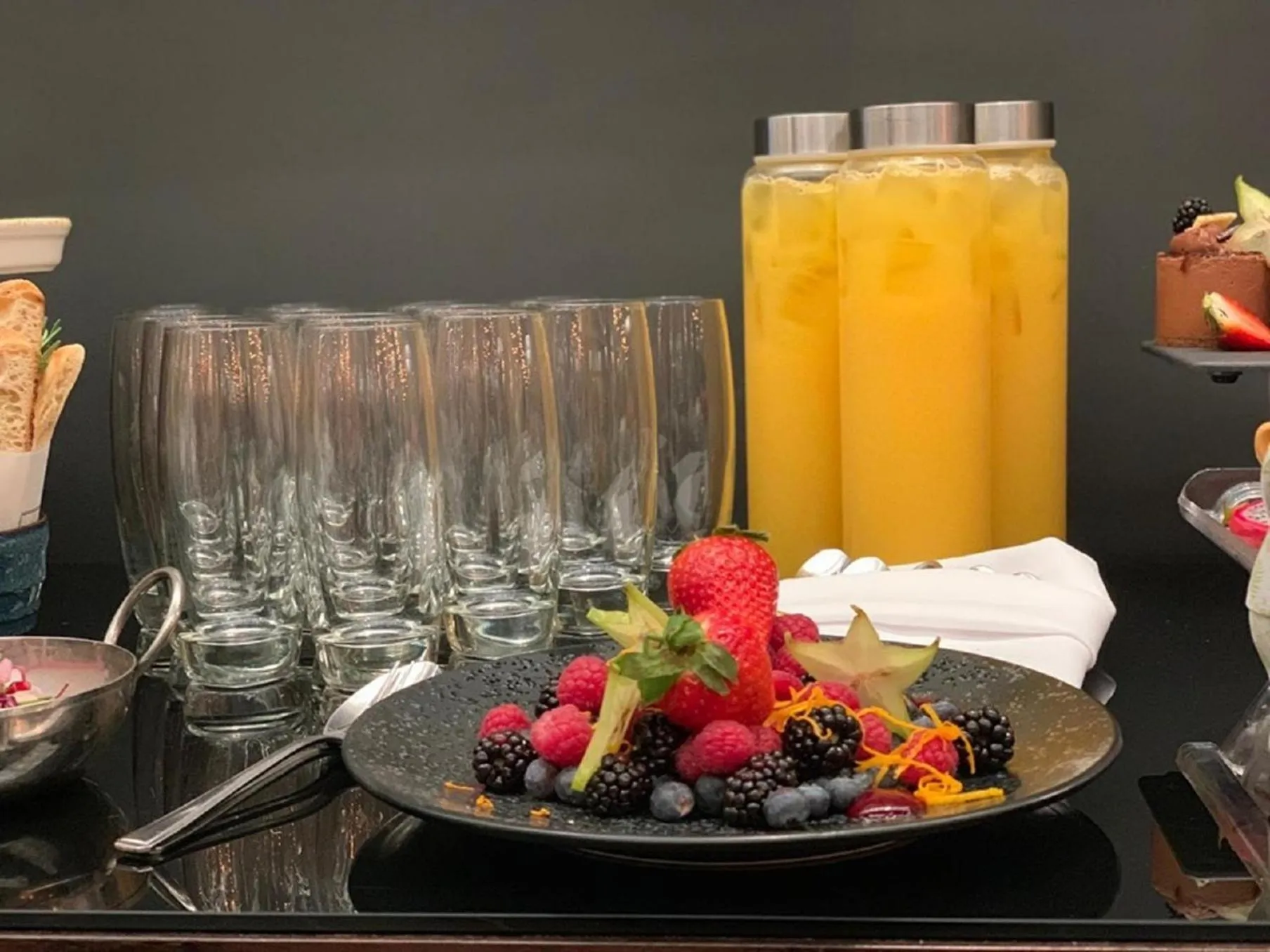 Meeting/conference room in Crowne Plaza Nottingham by IHG