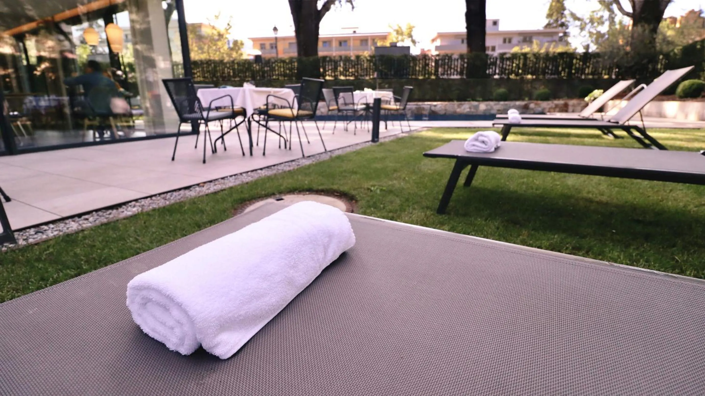 Garden in Flora Hotel & Suites