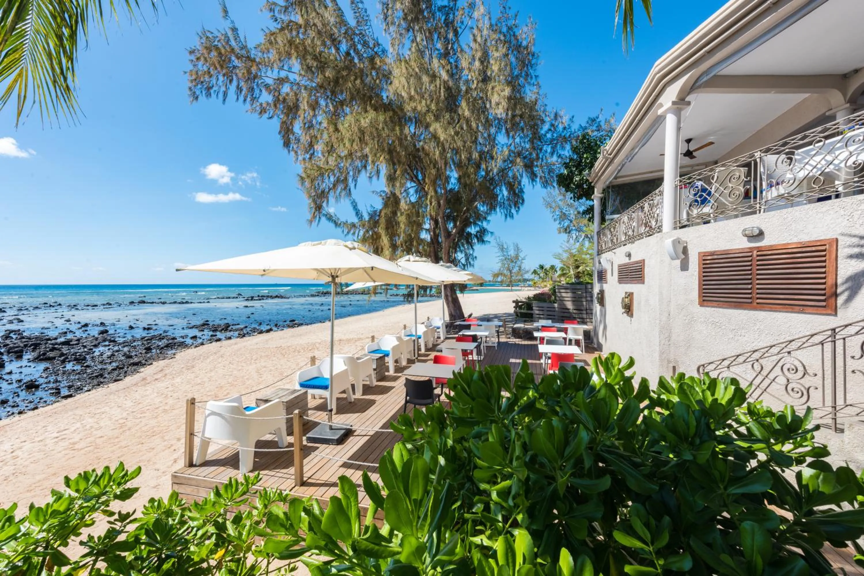 Patio in Voile Bleue Boutique Hotel