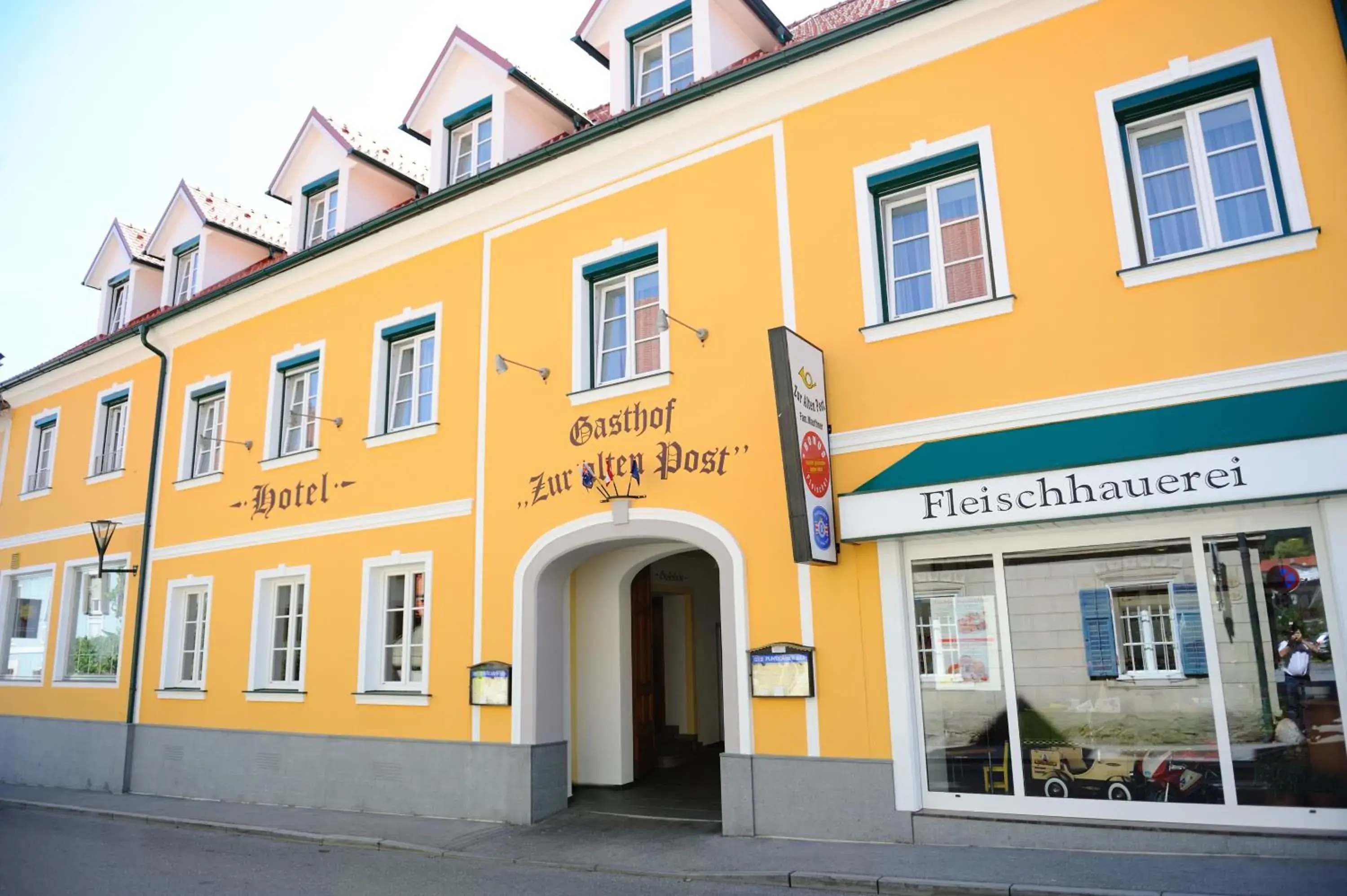Hotel-Gasthof-Fleischerei - Zur alten Post Hotel-Gasthof-Fleischerei - Zur alten Post