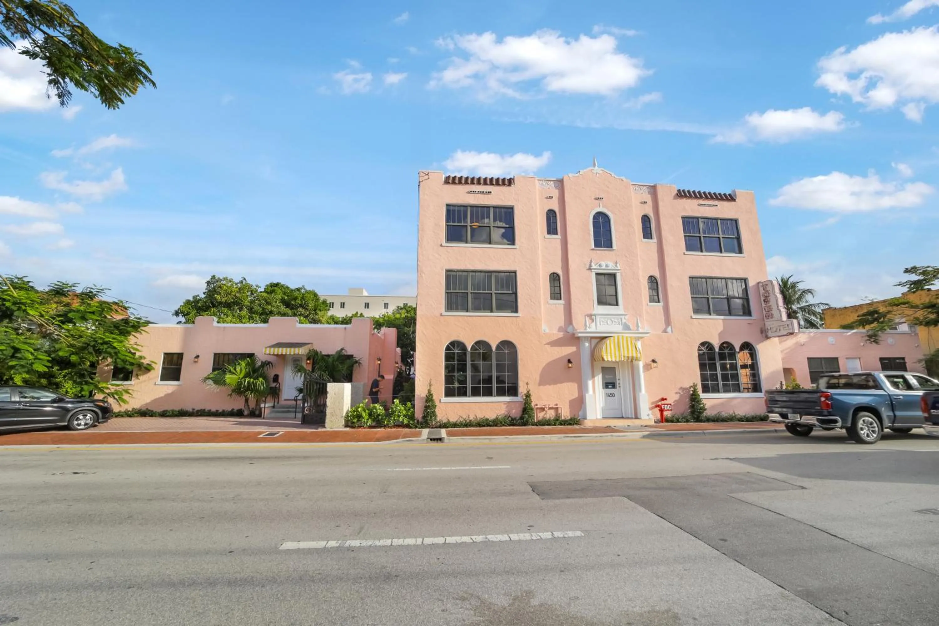 Property building in Tower Hotel Little Havana