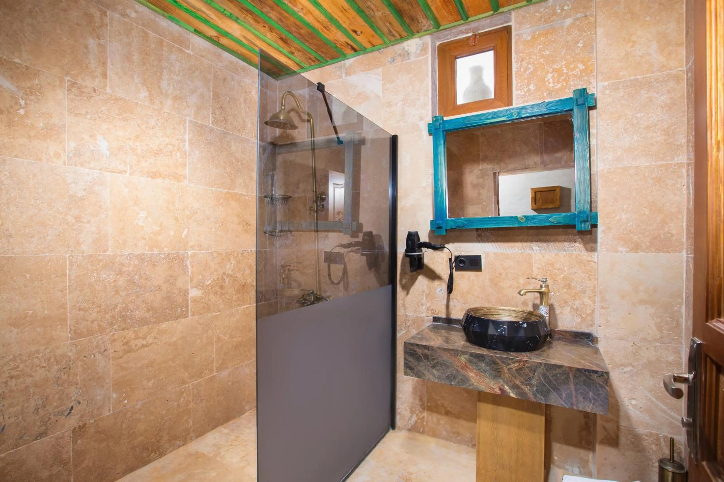 Shower in Rapsodi Cappadocia